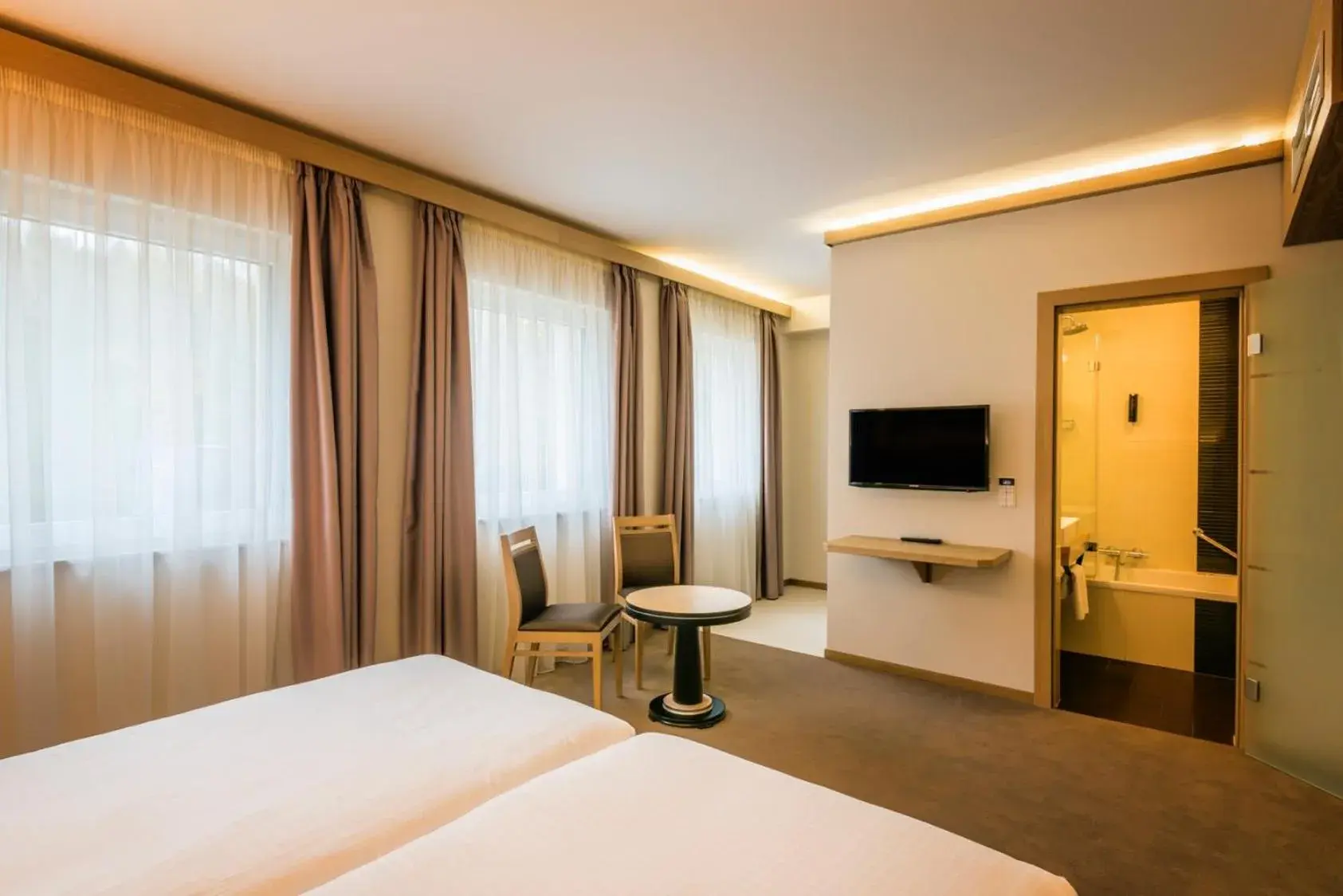 Superior Double Room in Hotel Bon Repos Superior Double Room in Hotel Bon Repos