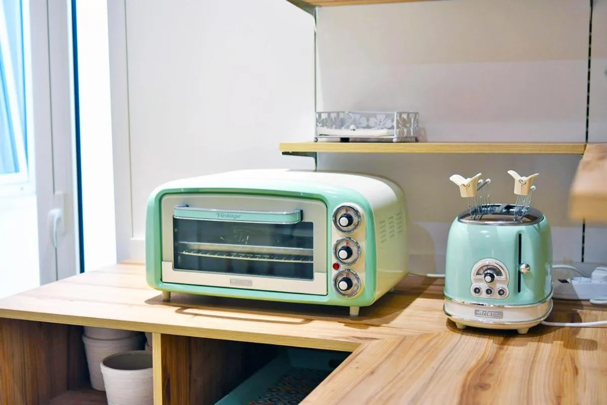 Restaurant/places to eat in Astro Blu