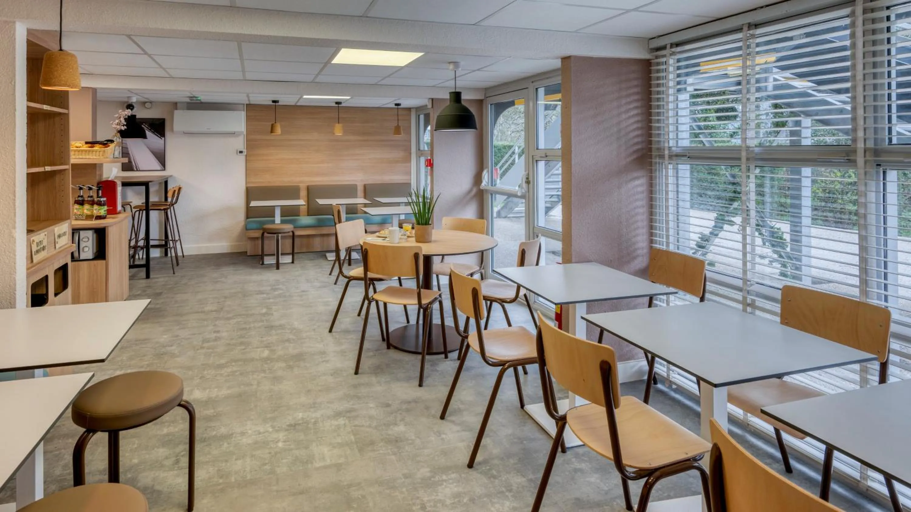 Restaurant/places to eat in Premiere Classe Bordeaux Sud Villenave D'ornon