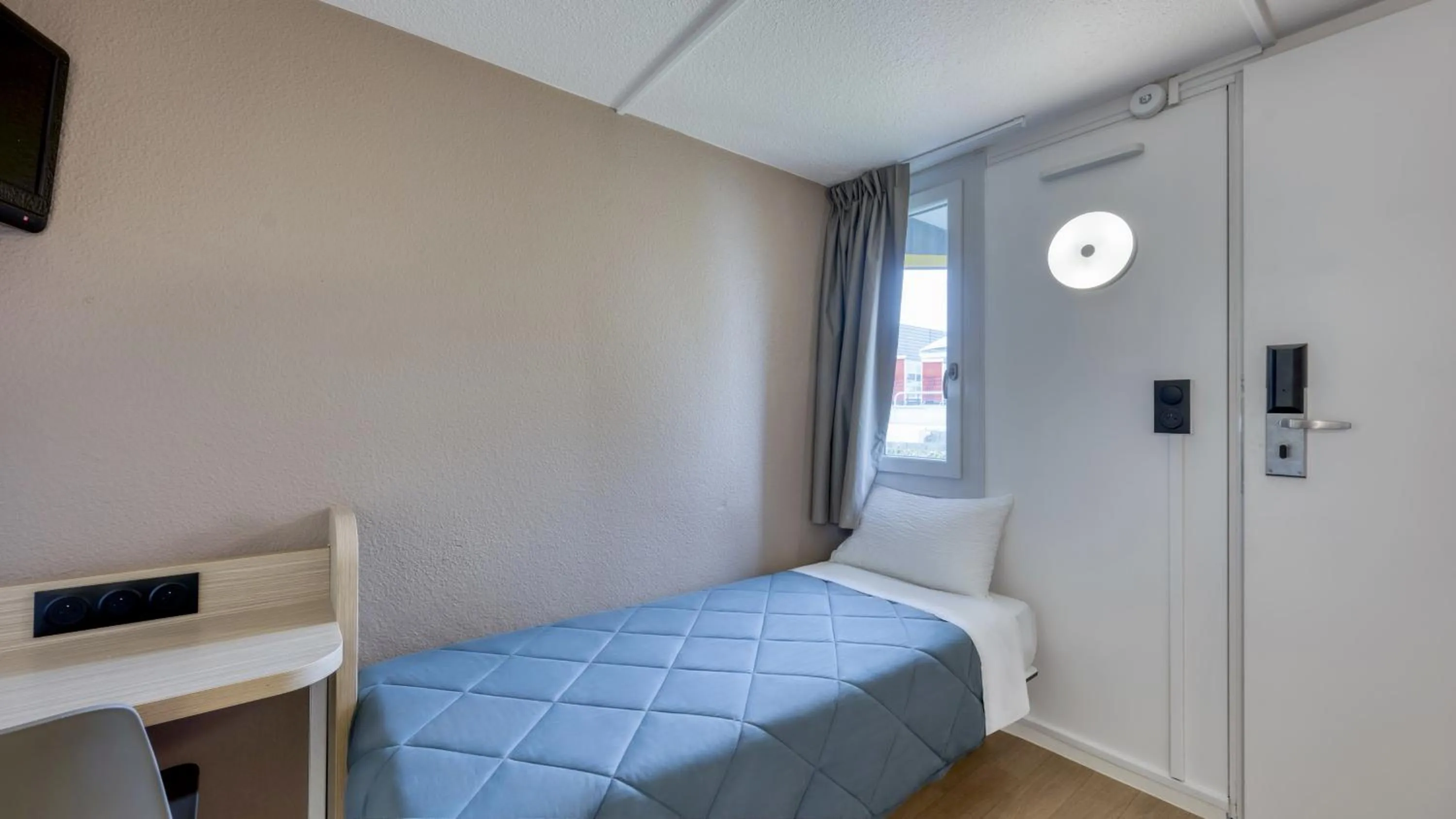 Bed in Premiere Classe Bordeaux Sud Villenave D'ornon