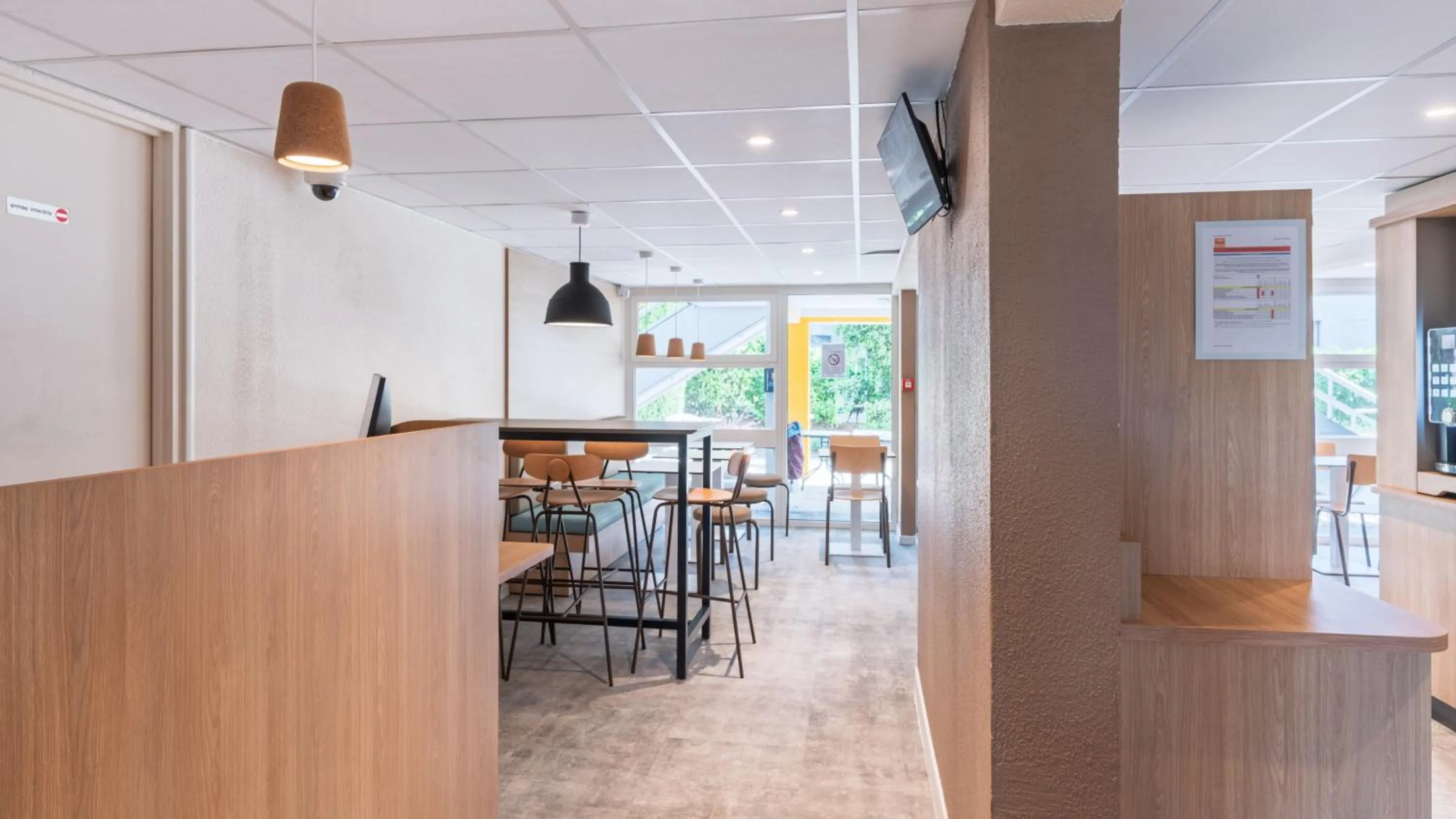 Lobby or reception in Premiere Classe Bordeaux Sud Villenave D'ornon