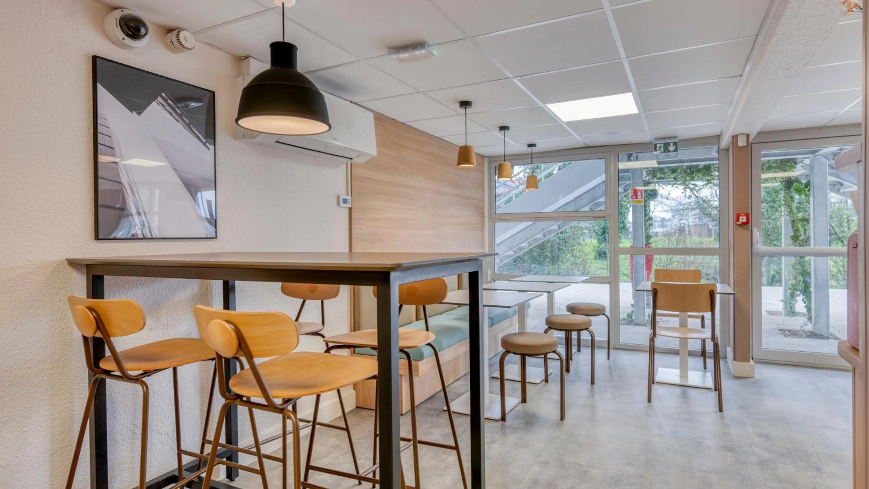 Seating area in Premiere Classe Bordeaux Sud Villenave D'ornon