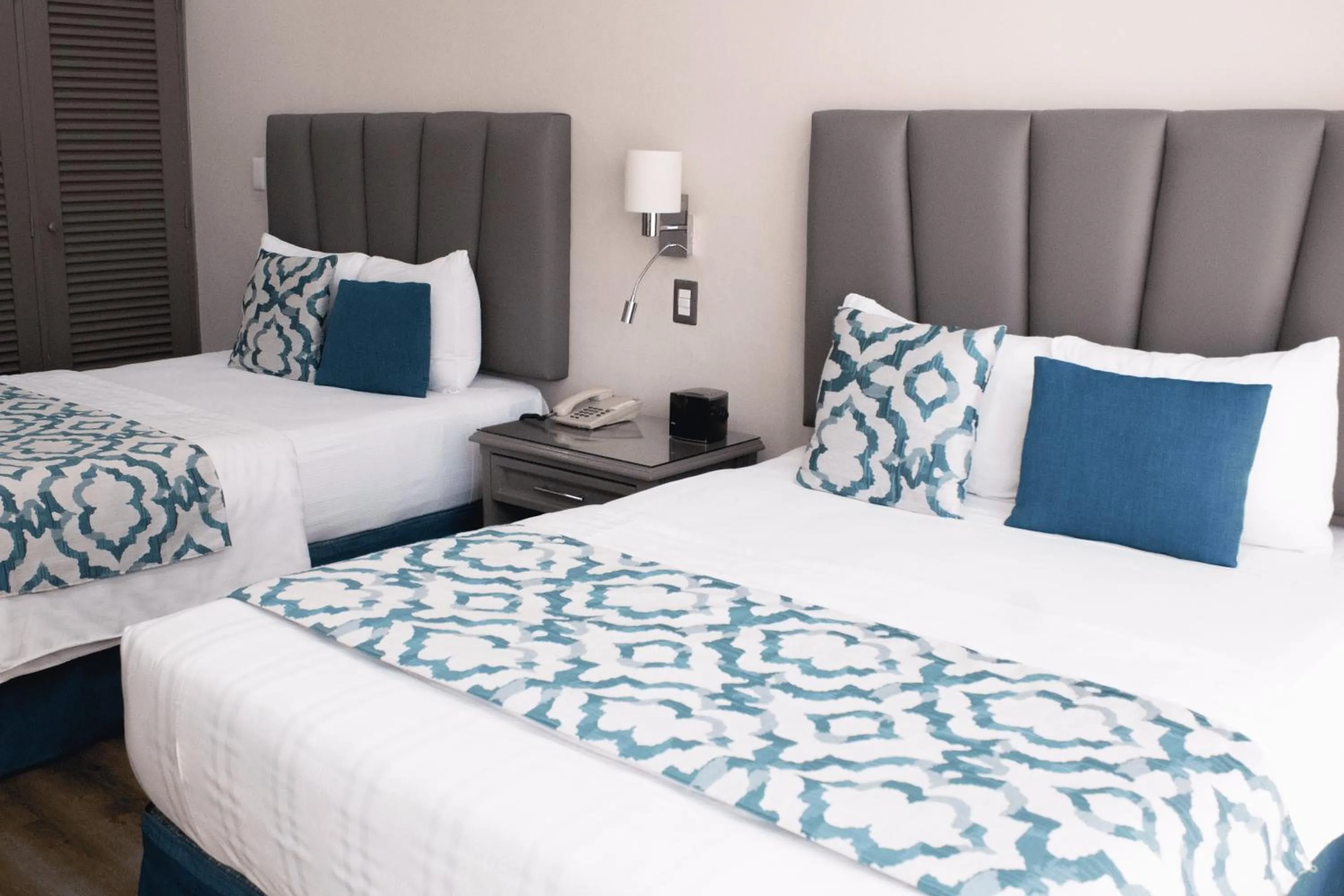 Bedroom, Bed in Hotel Santander Plaza