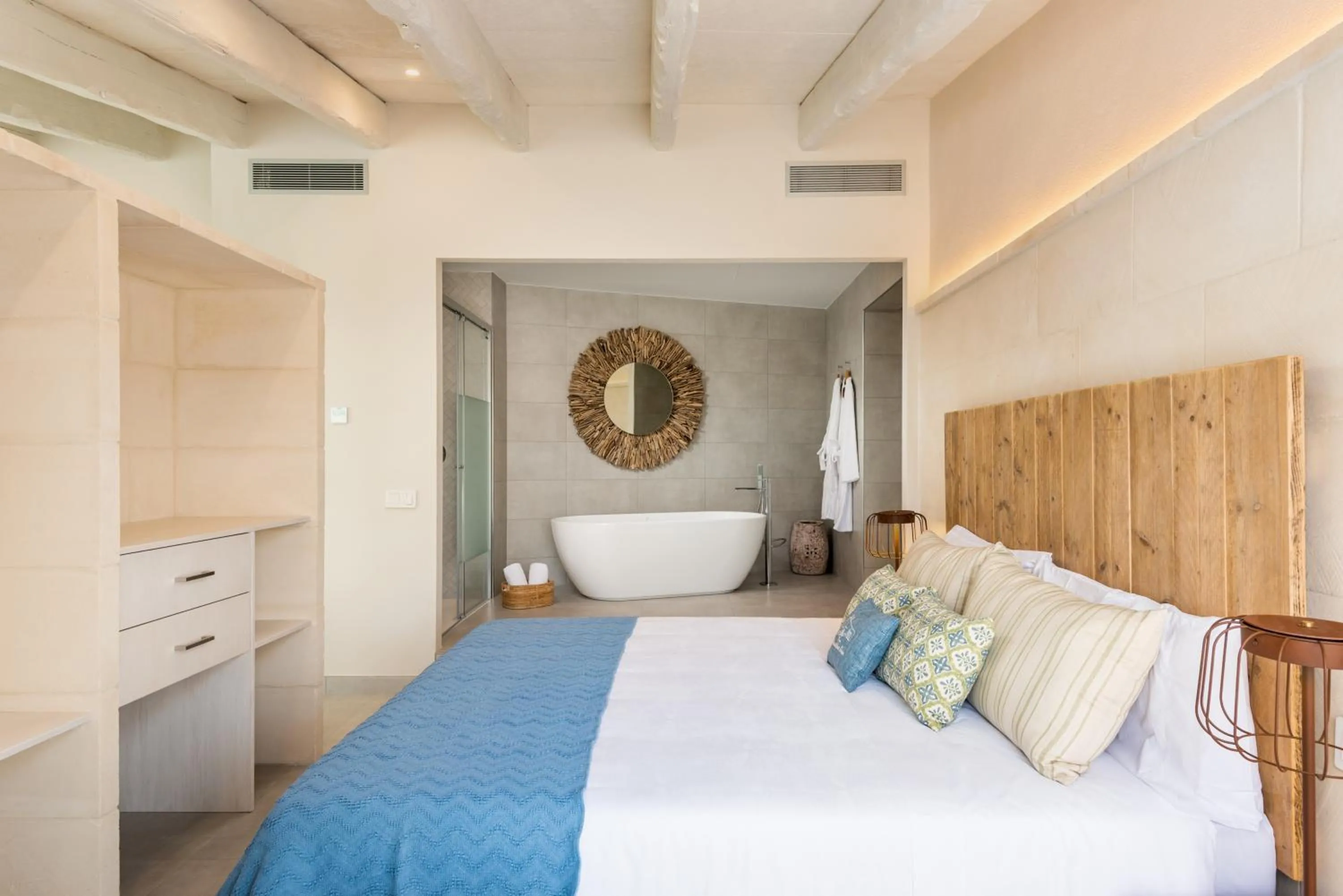 Bathroom, Bed in Agroturismo Llucasaldent Gran Menorca - Adults Only