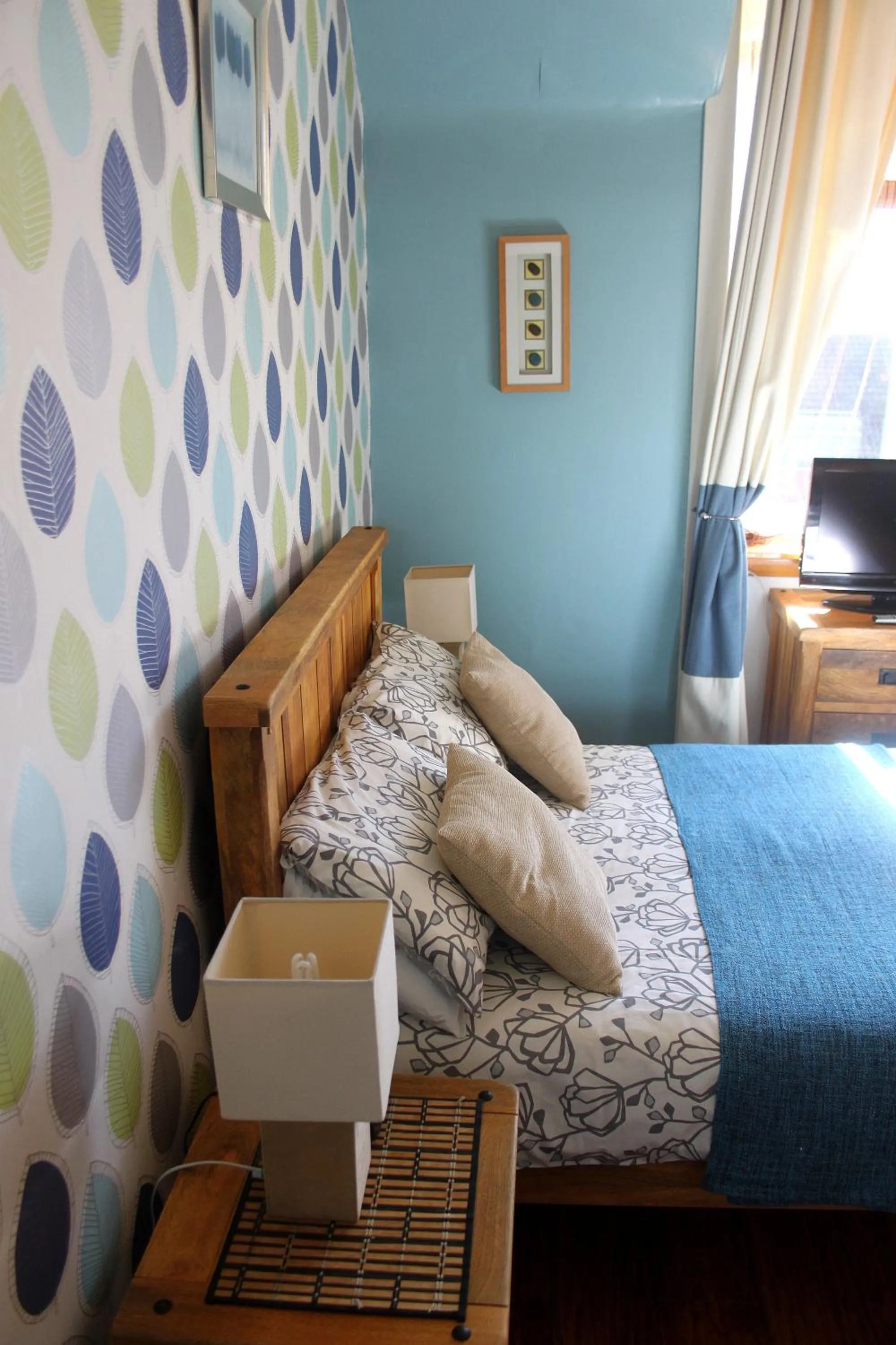 Bedroom in Dalmore Lodge Guest House
