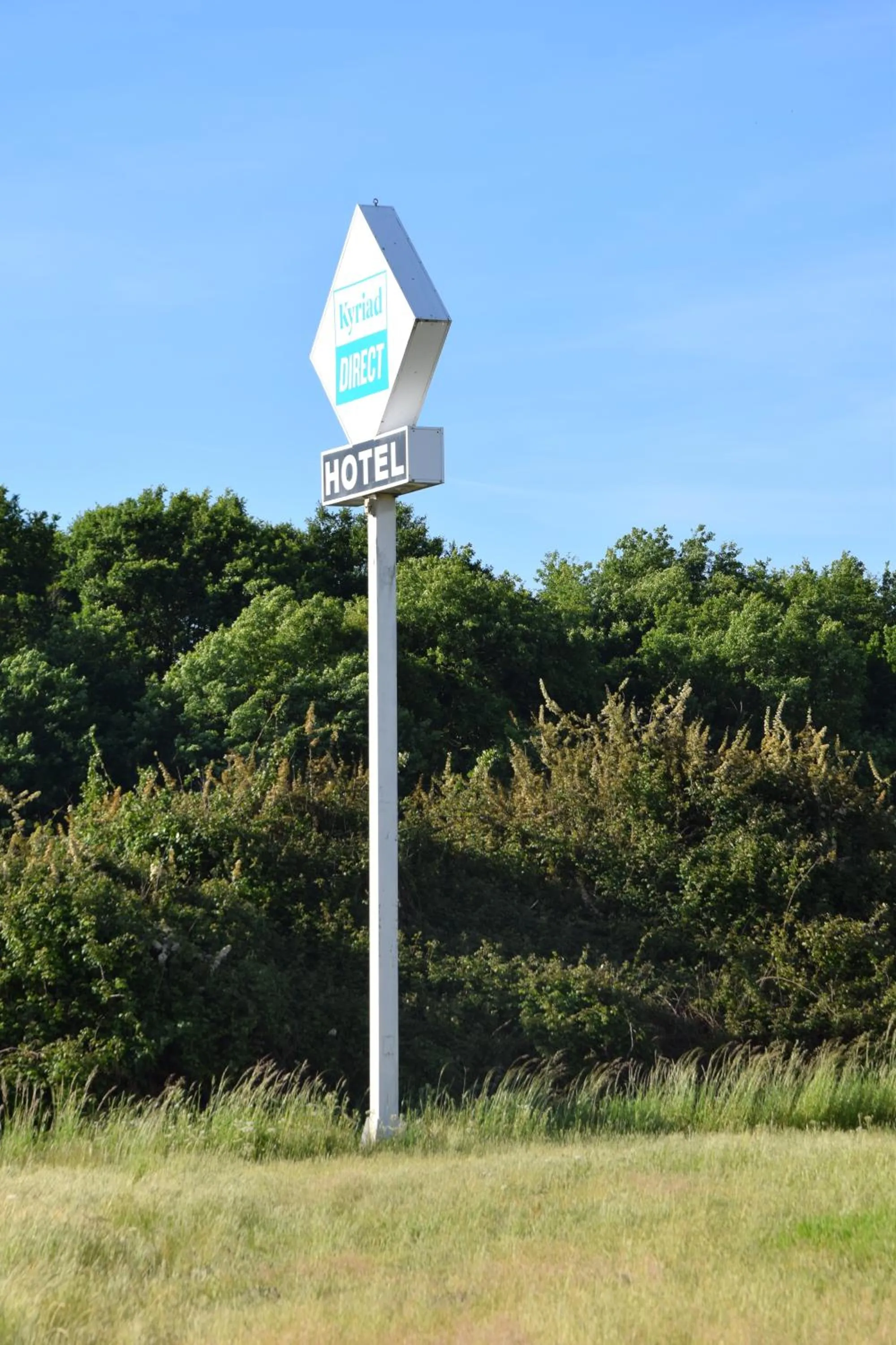 Property building in Kyriad Direct Bordeaux Sud Cestas