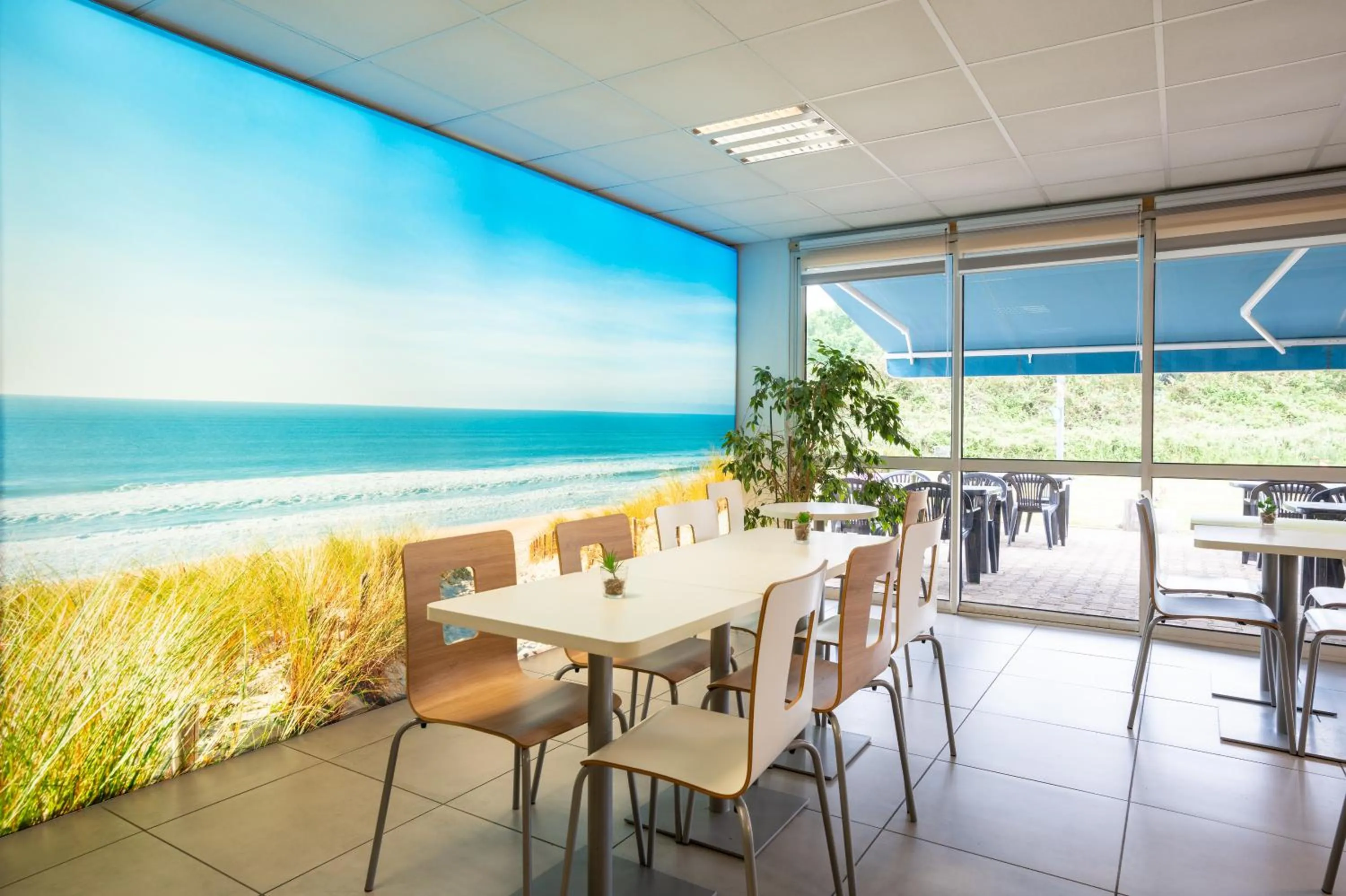 Restaurant/places to eat in Kyriad Direct Bordeaux Sud Cestas