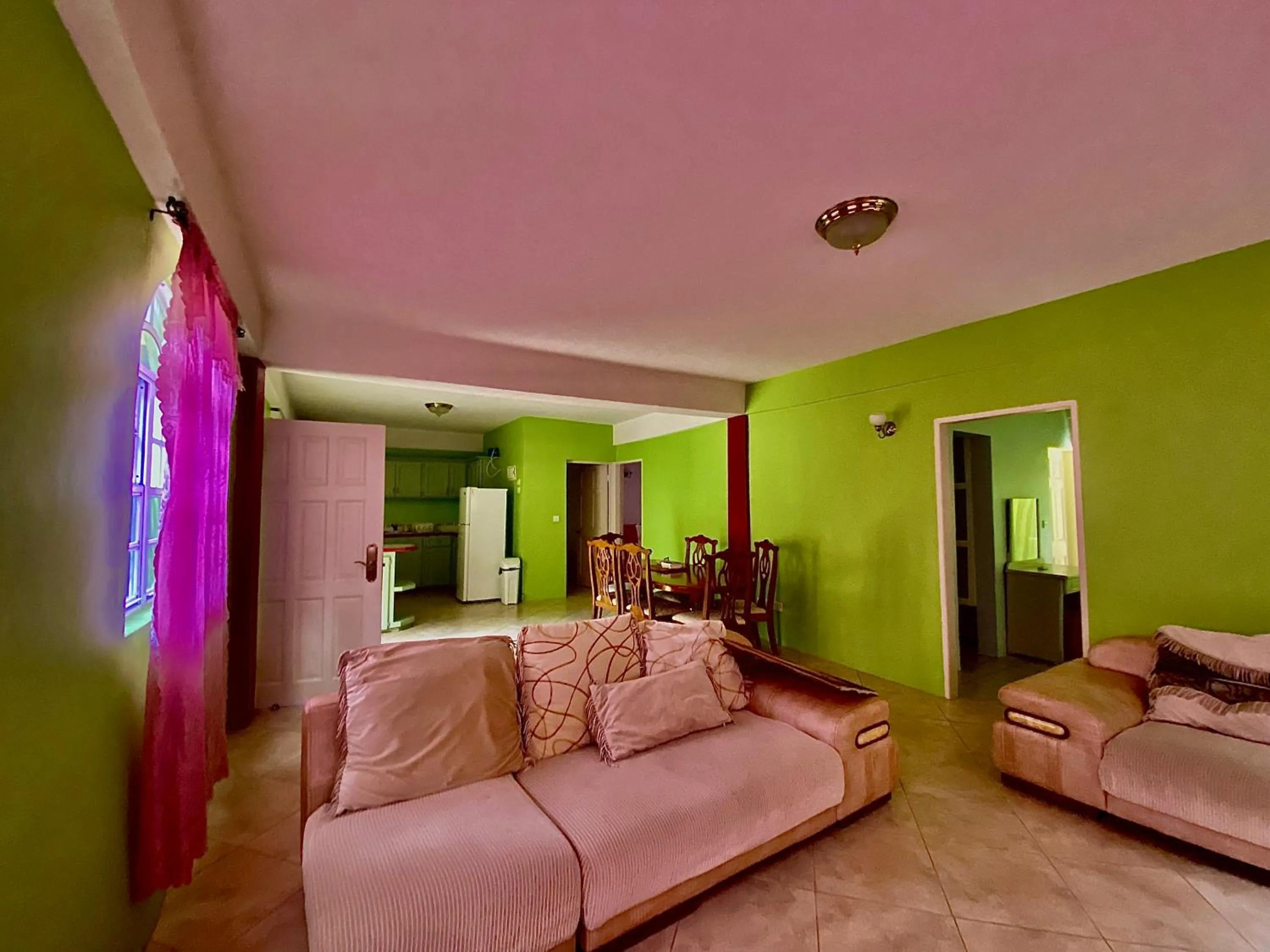 Living room in Rejens Hotel