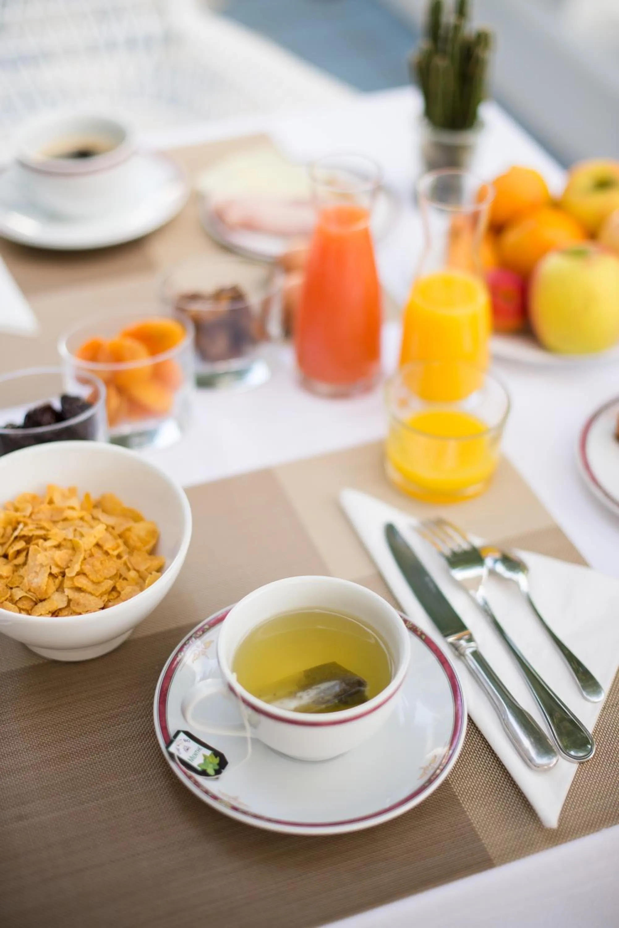 Breakfast in Hotel Edouard VII