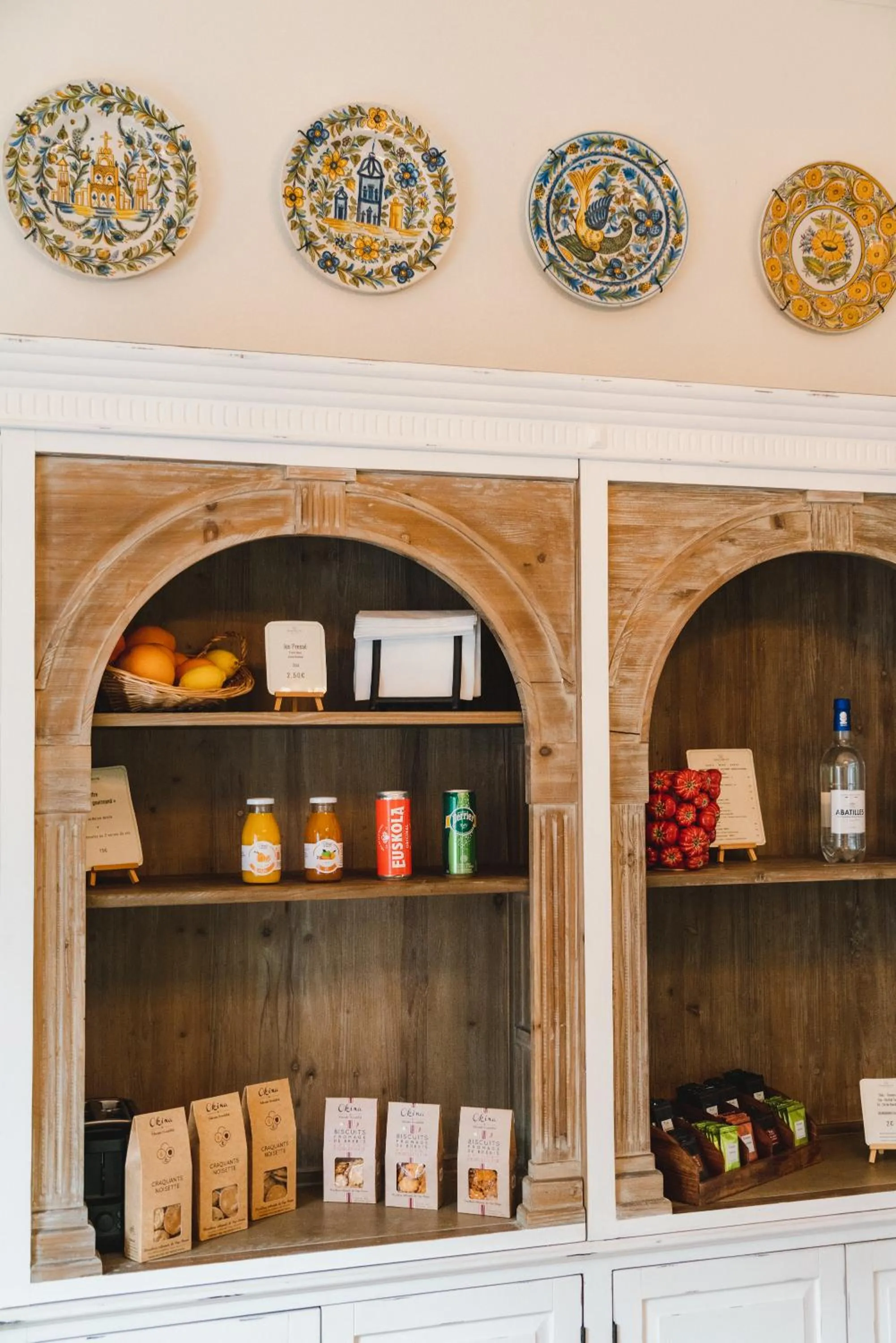 On-site shops in Hotel Edouard VII