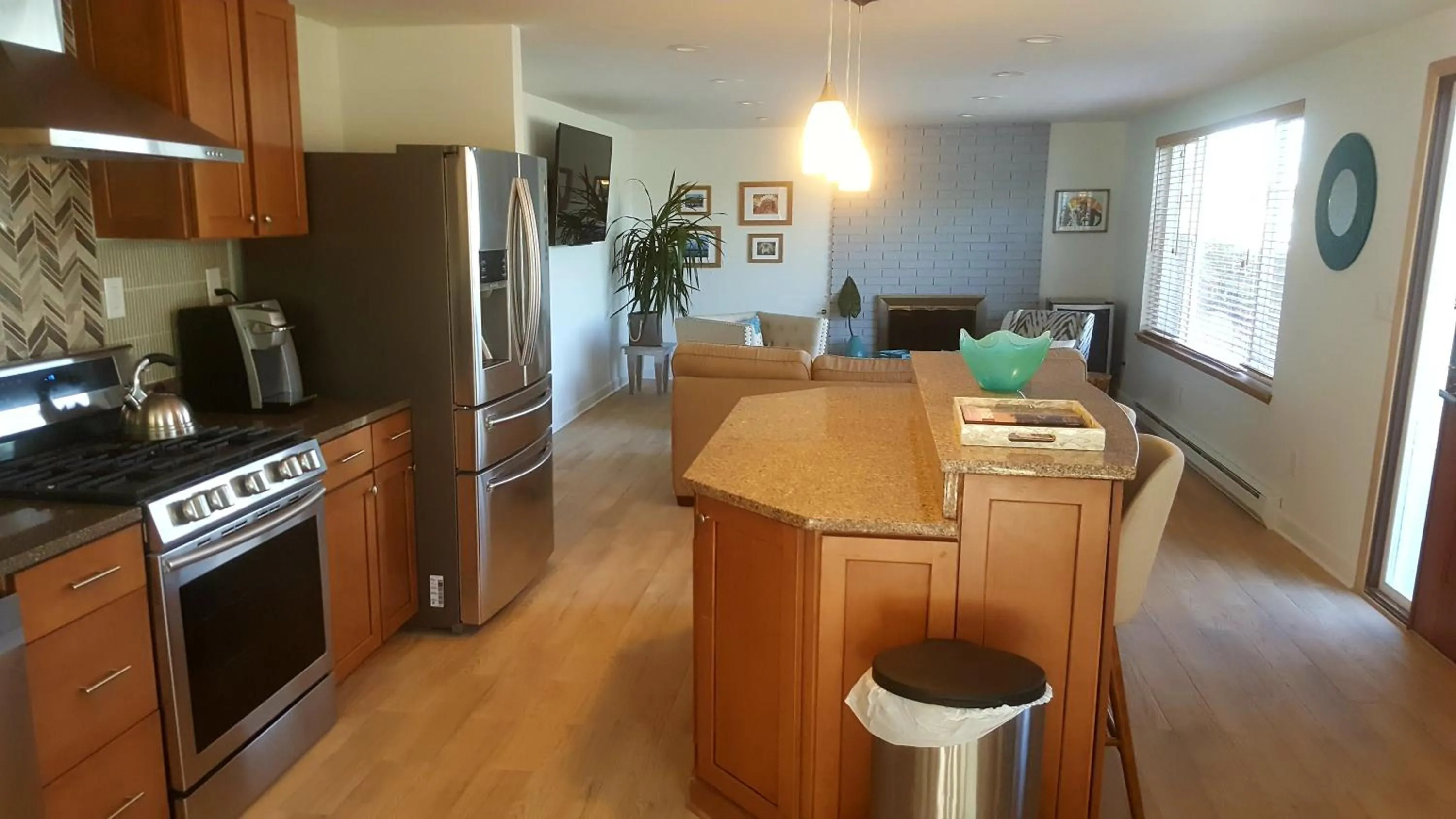 Coffee/tea facilities in Water View Home