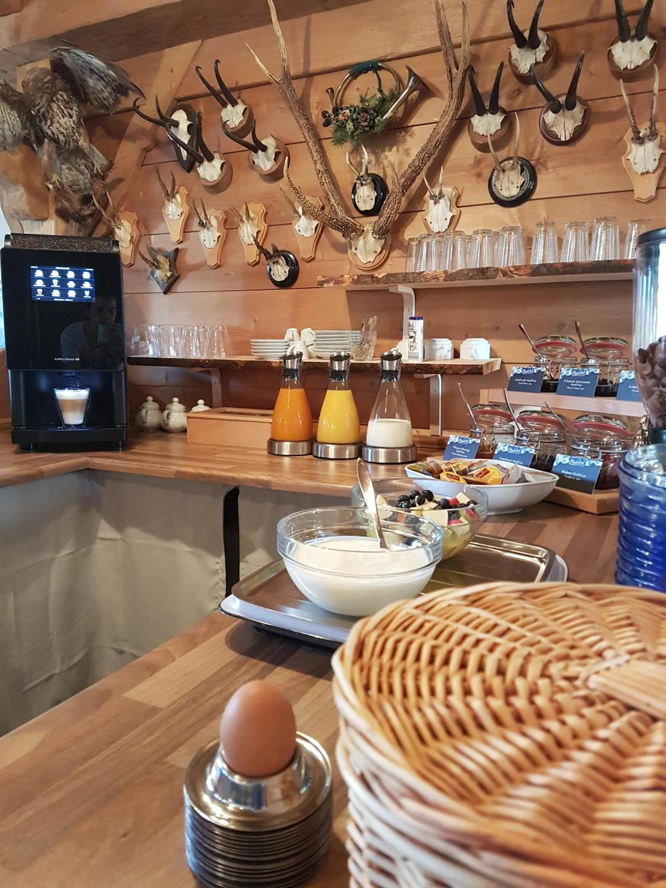 Breakfast in Haus Moni