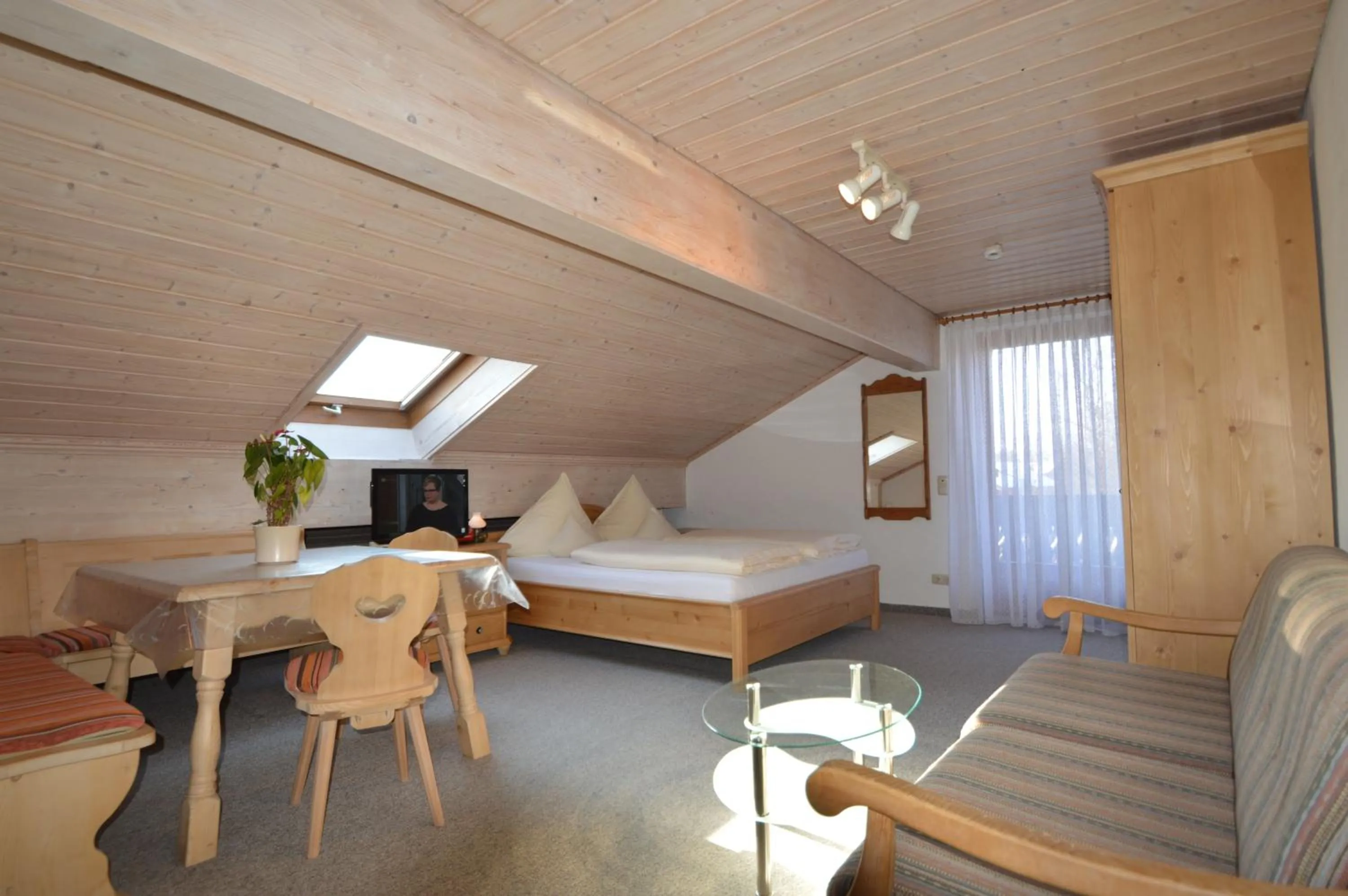 Photo of the whole room, Bed in Haus Moni
