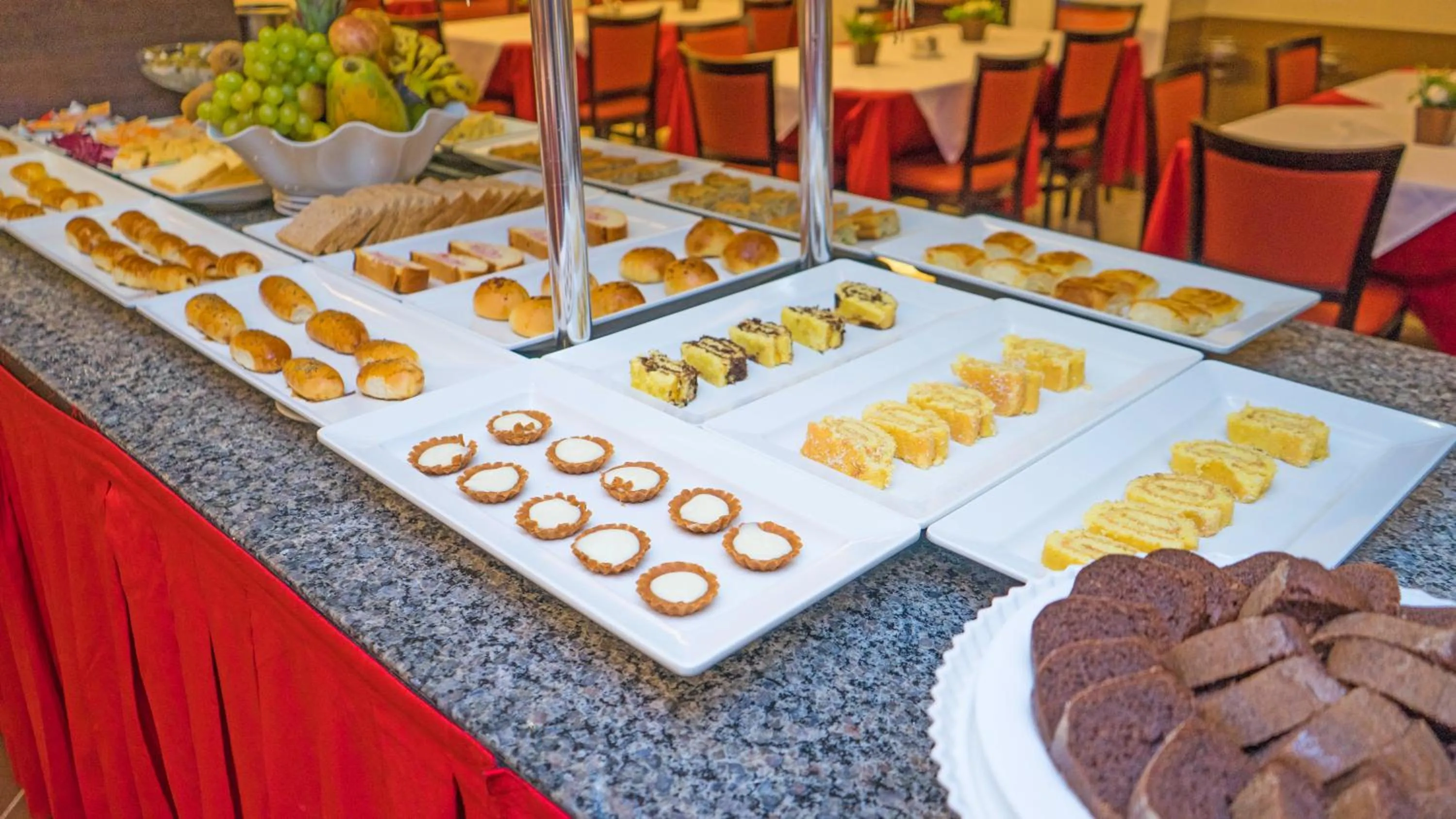 Buffet breakfast in Laguna Plaza Hotel