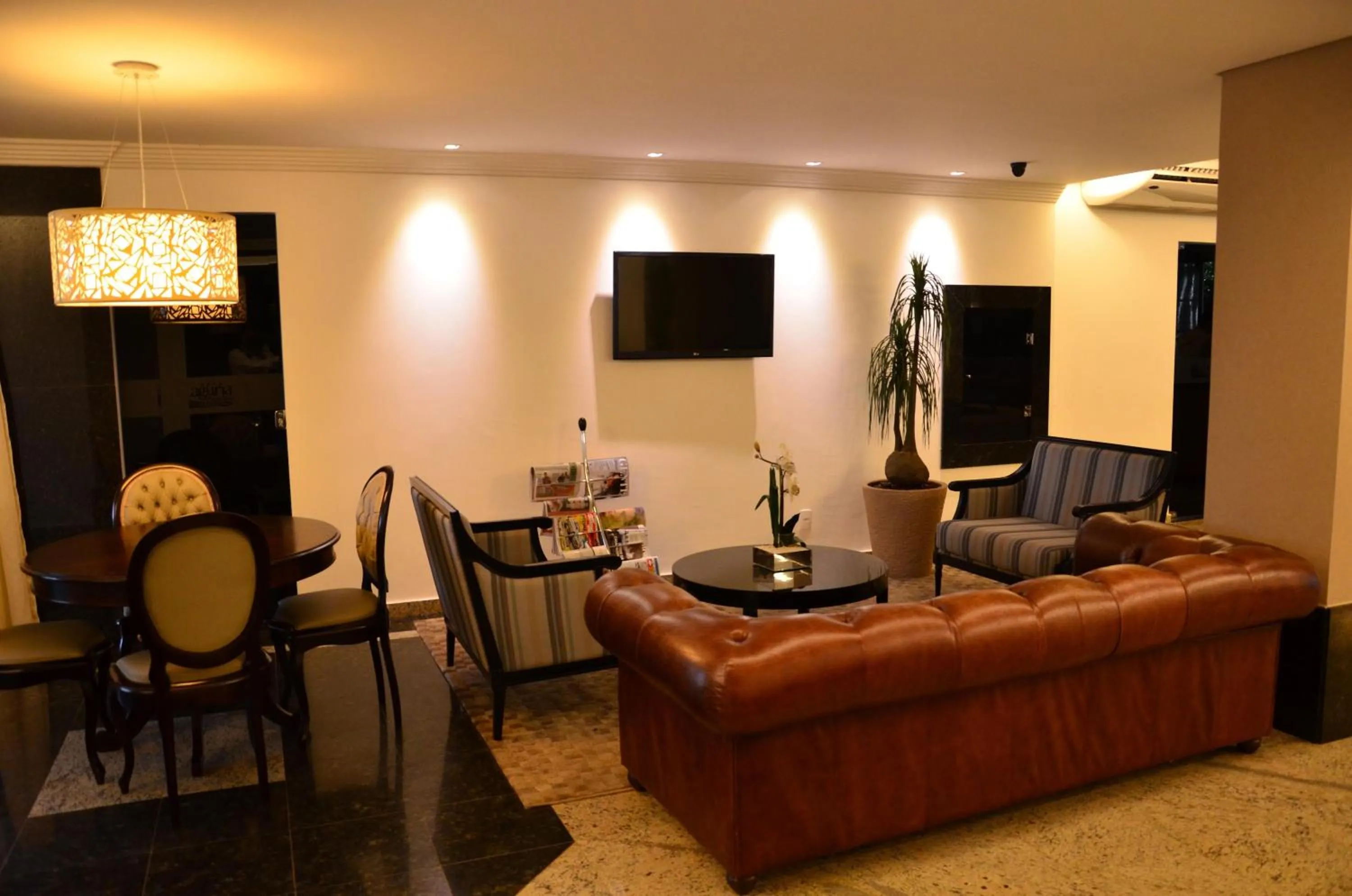 Lobby or reception in Laguna Plaza Hotel