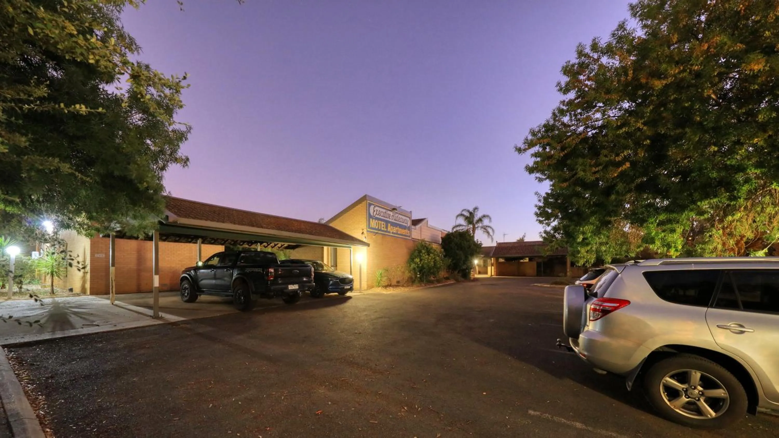 Parking in Executive Hideaway