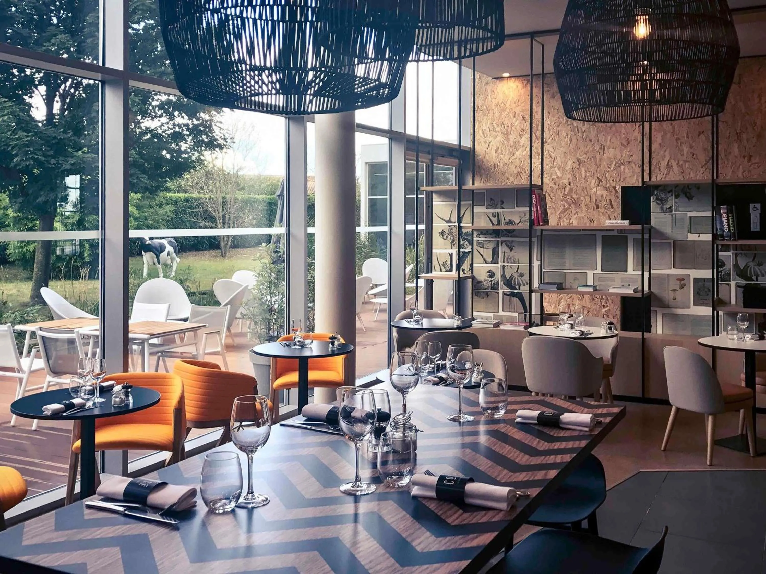 Restaurant/places to eat in Mercure Lyon Genas Eurexpo