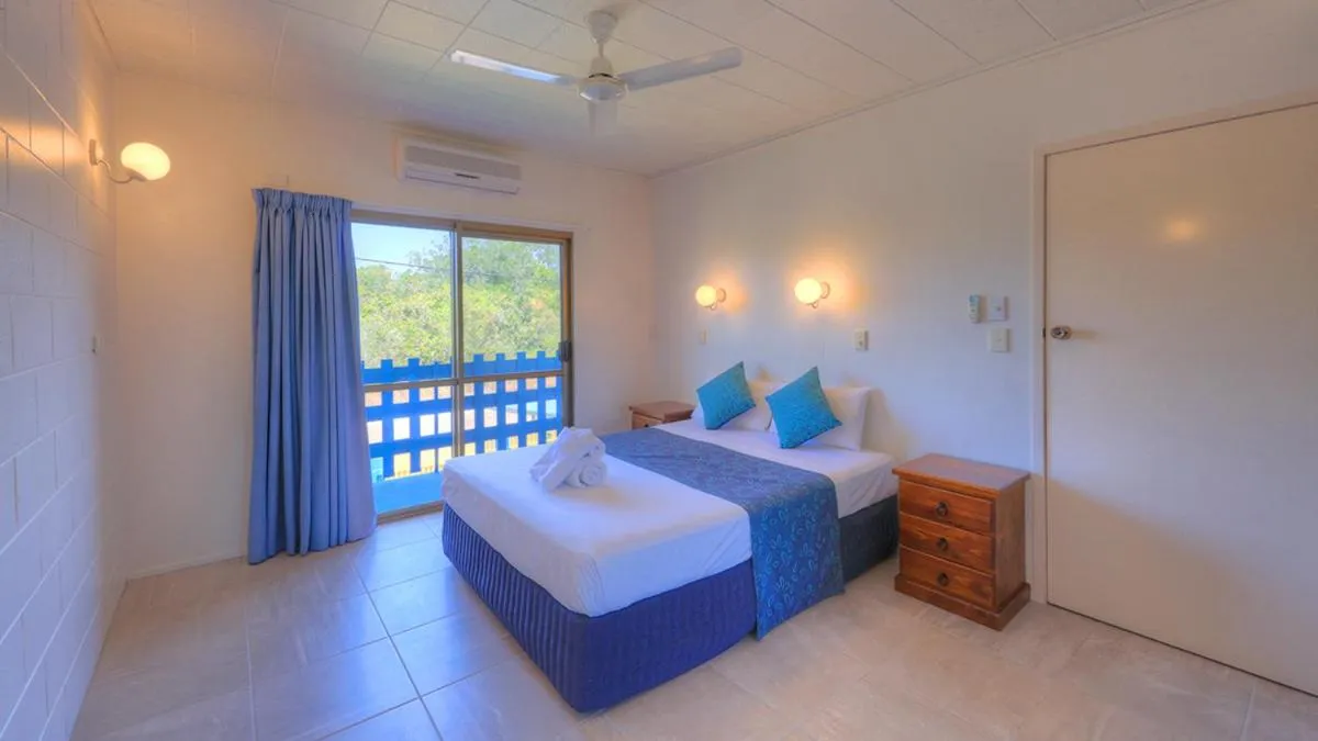 Bed in Sky View Units Bowen