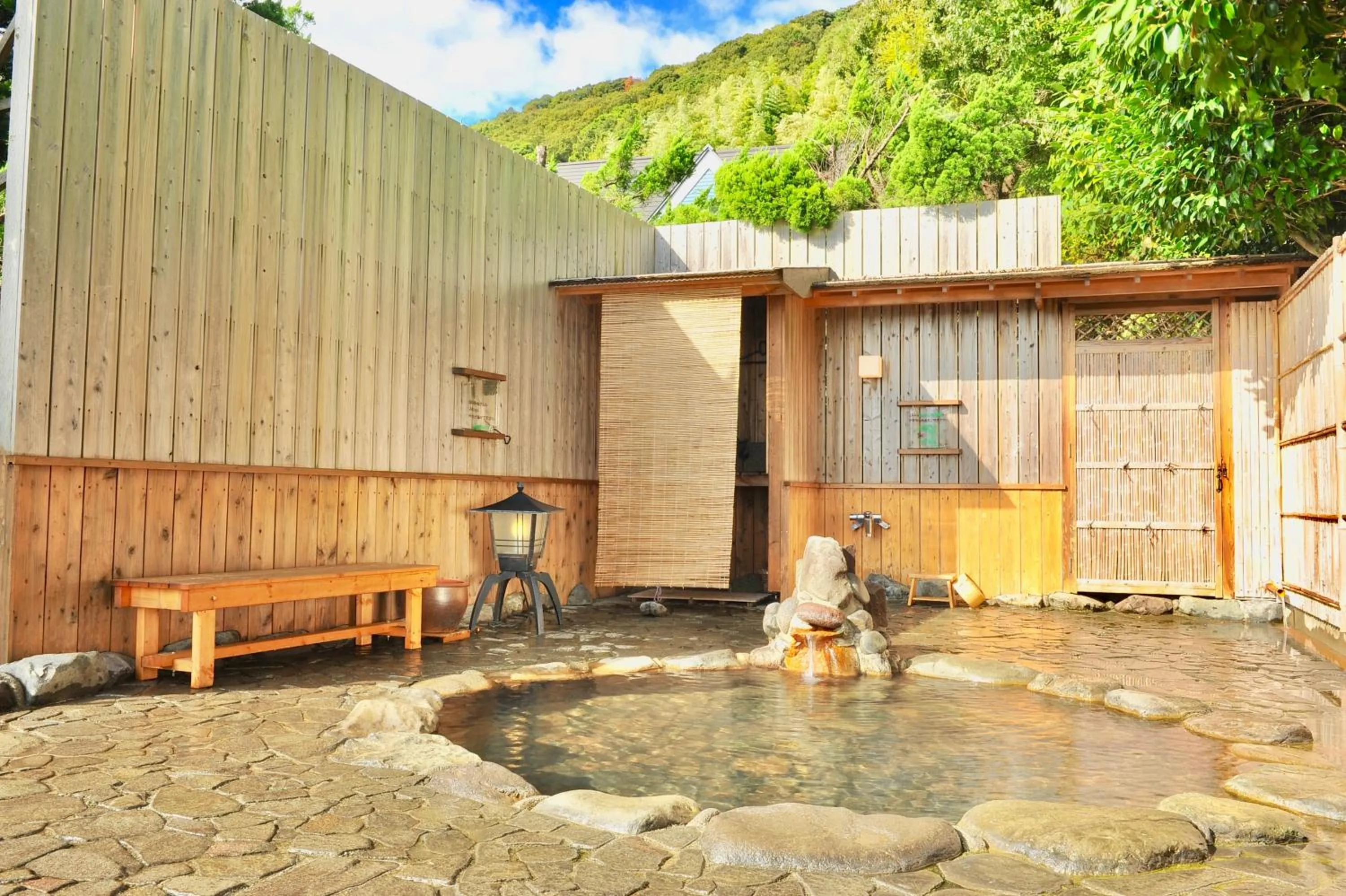 Hot Spring Bath in Hotel Cocorone Lodge and Spa