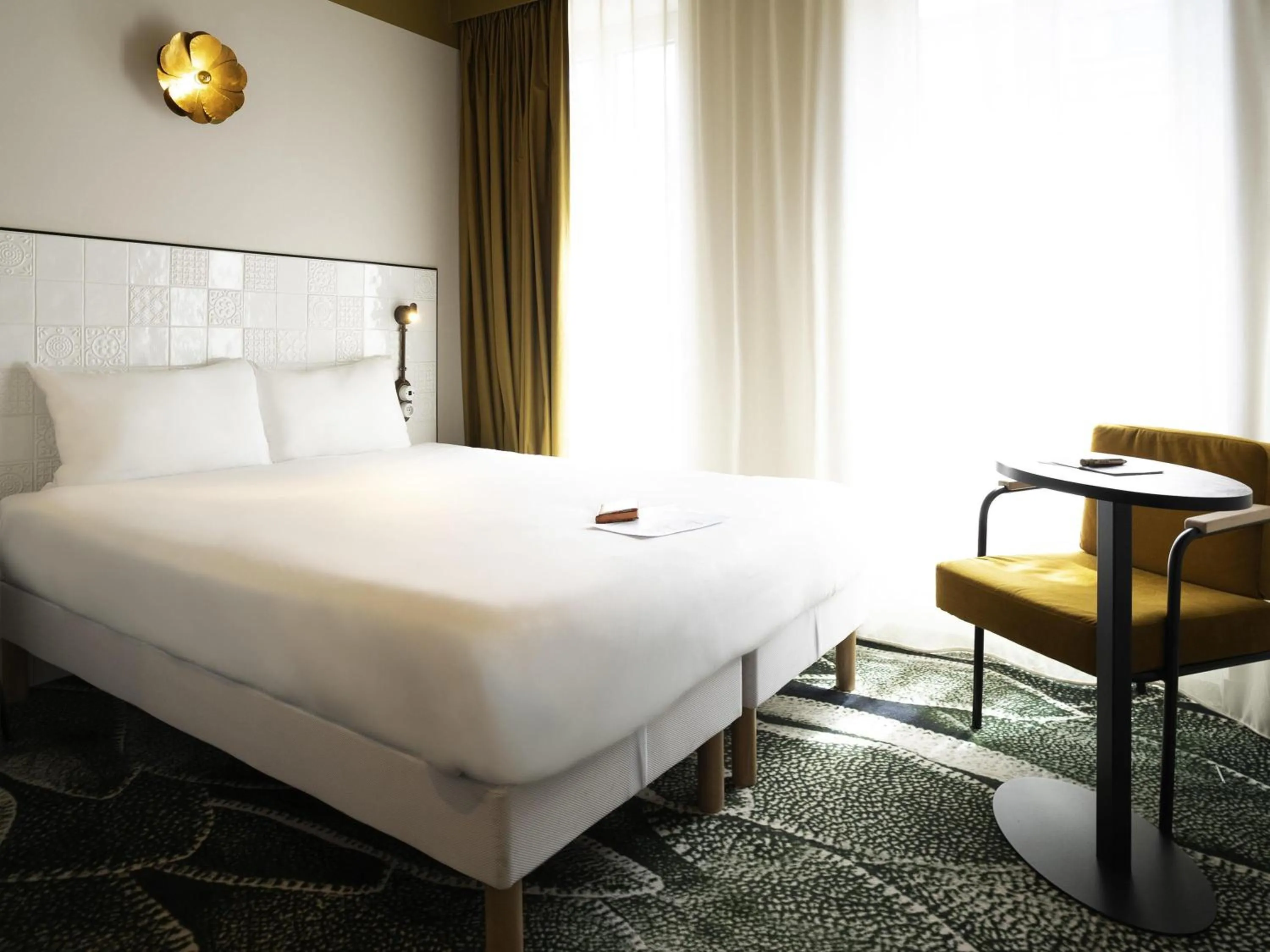 Bedroom, Bed in ibis Styles Paris Gare De Lyon TGV