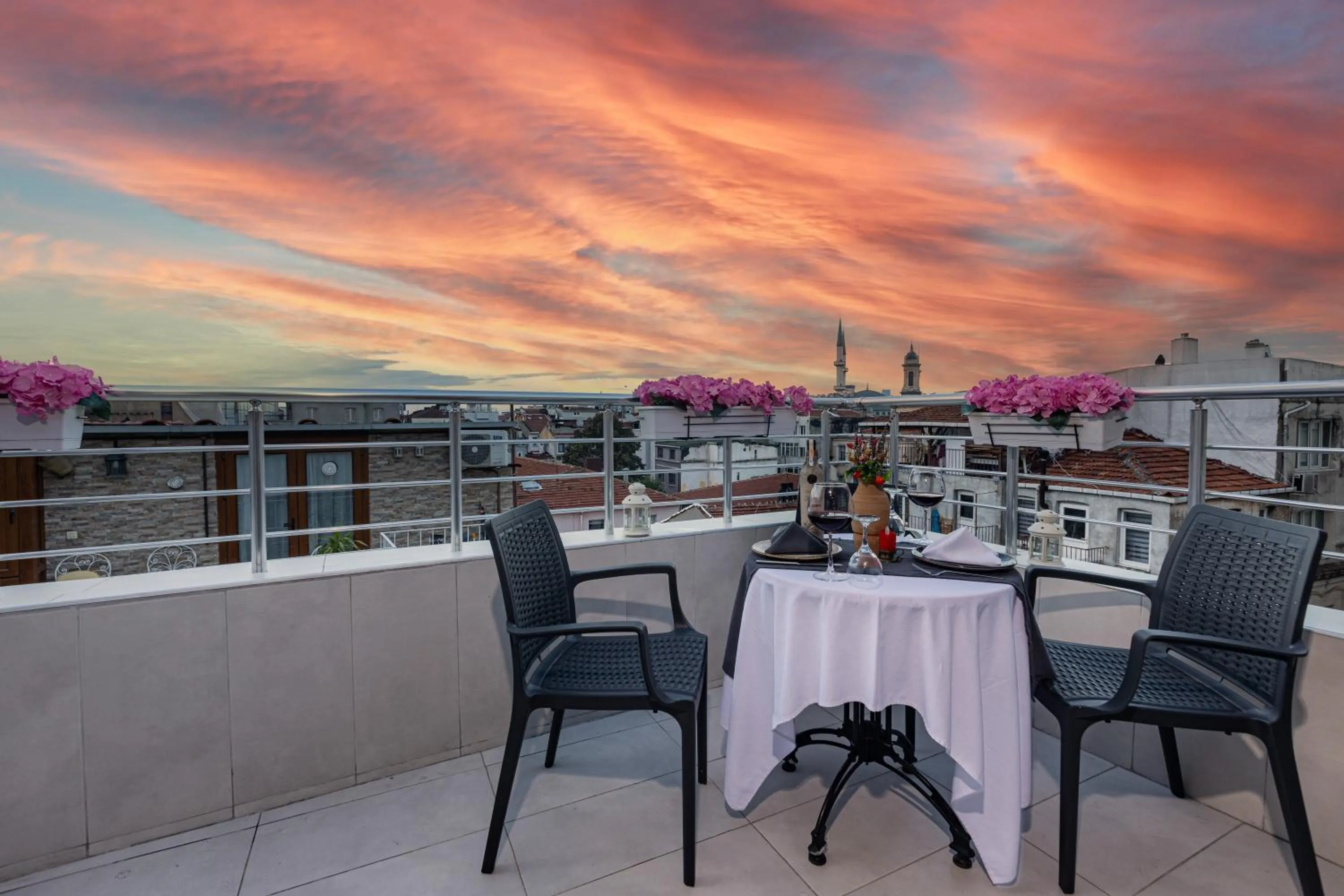 Day in APOLLO HOTEL & APARTMENtS