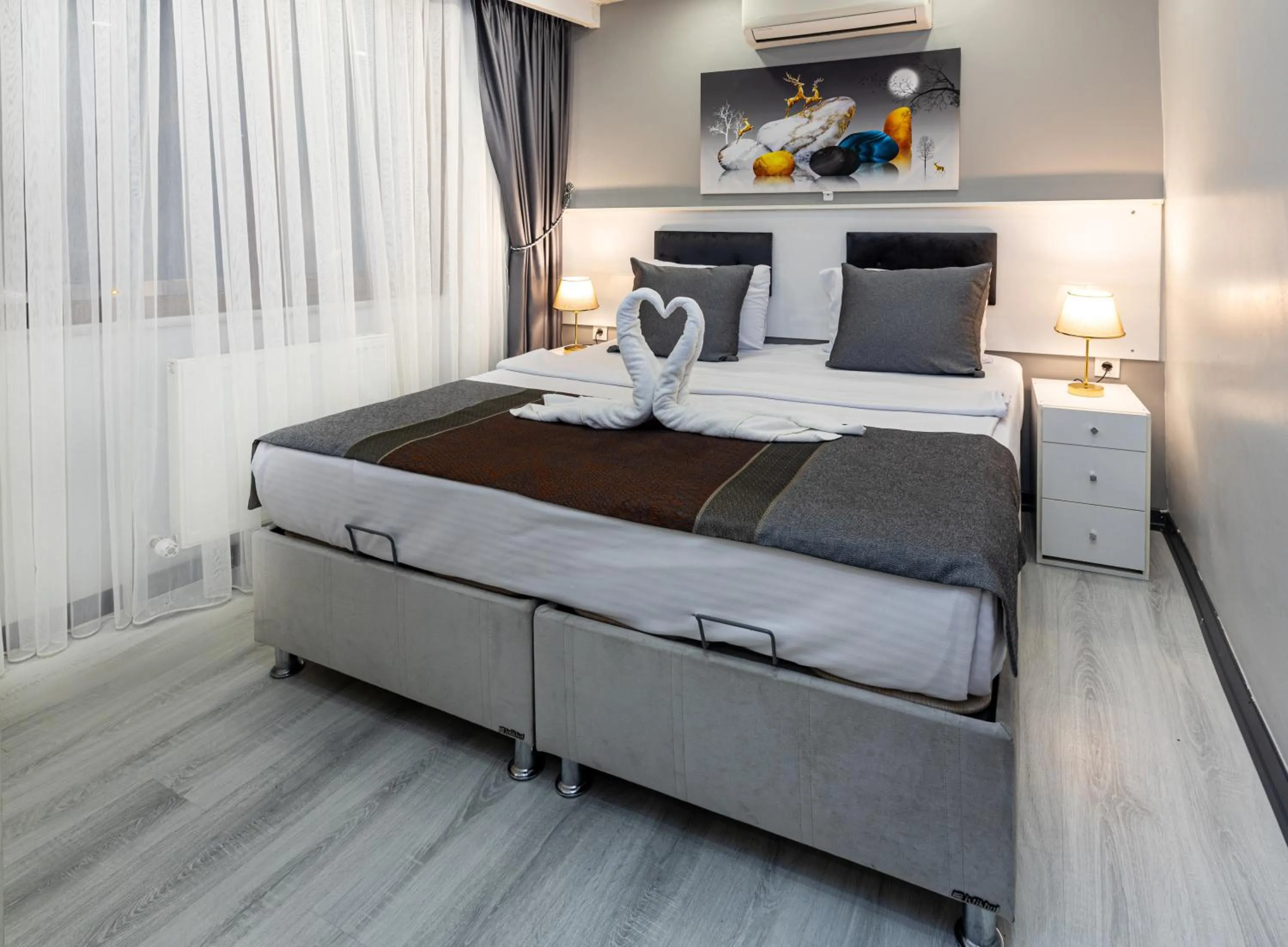 Photo of the whole room, Bed in APOLLO HOTEL & APARTMENtS