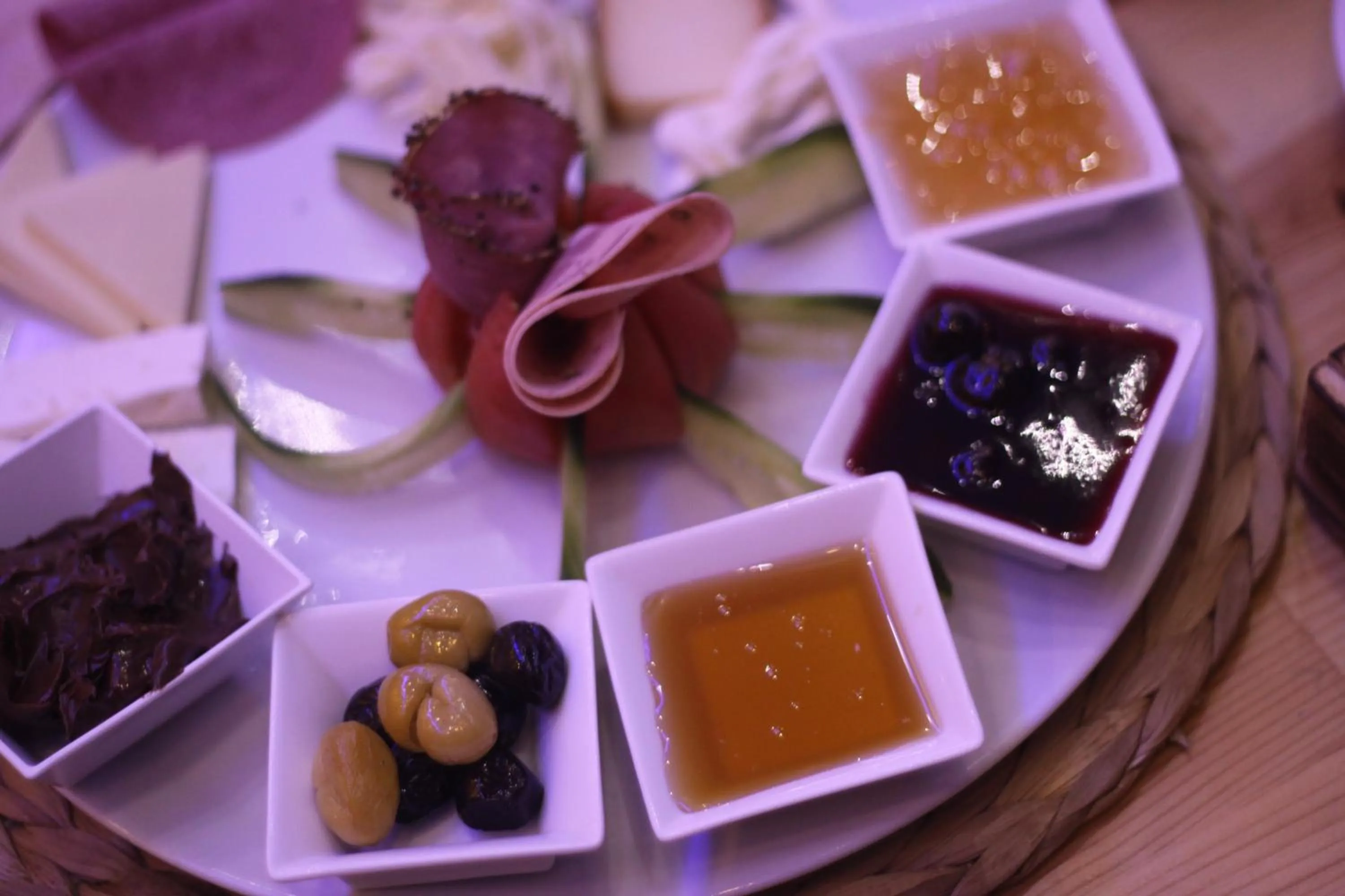 Food and drinks in APOLLO HOTEL & APARTMENtS