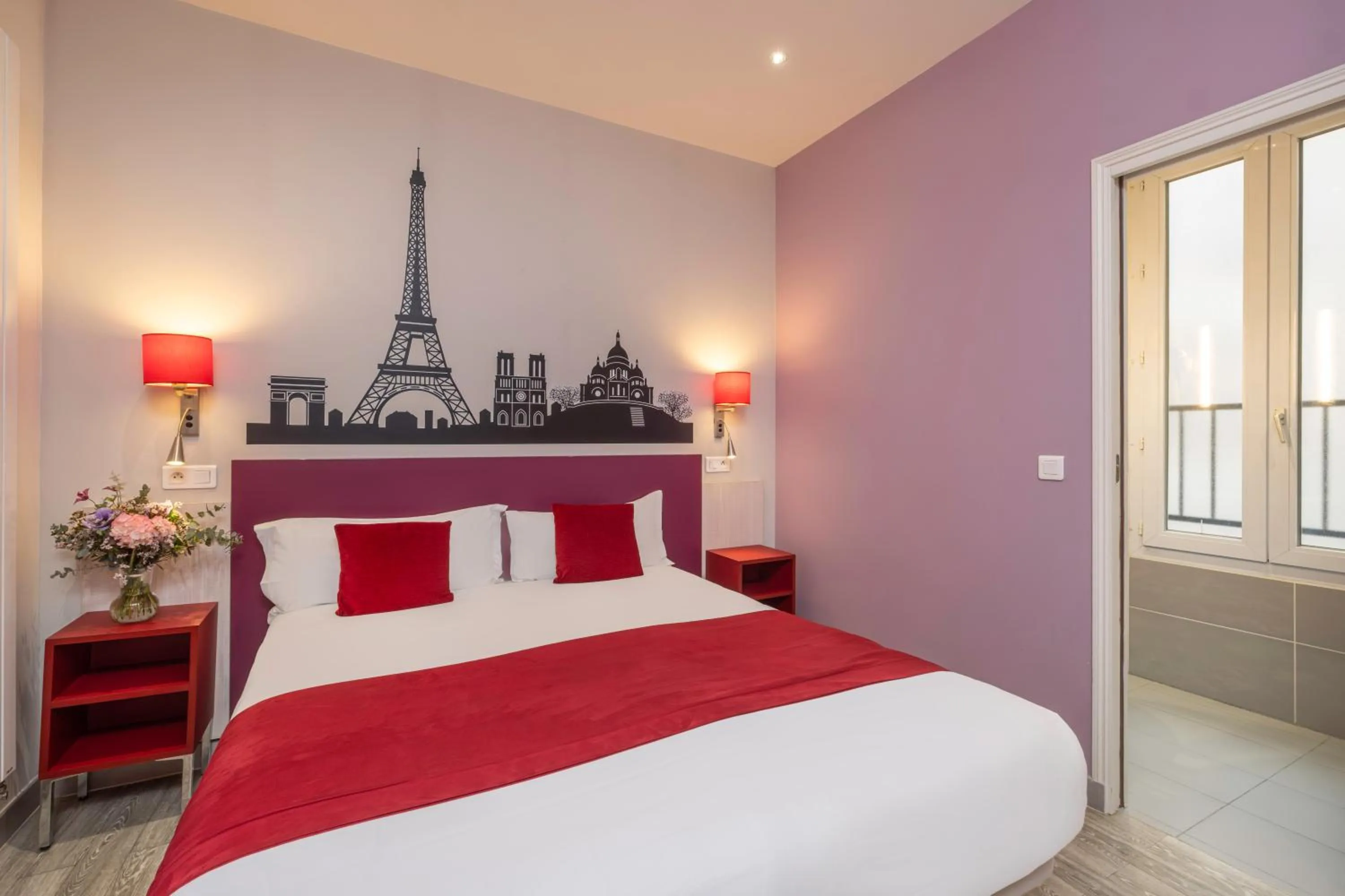 Bed in Grand Hôtel De Turin