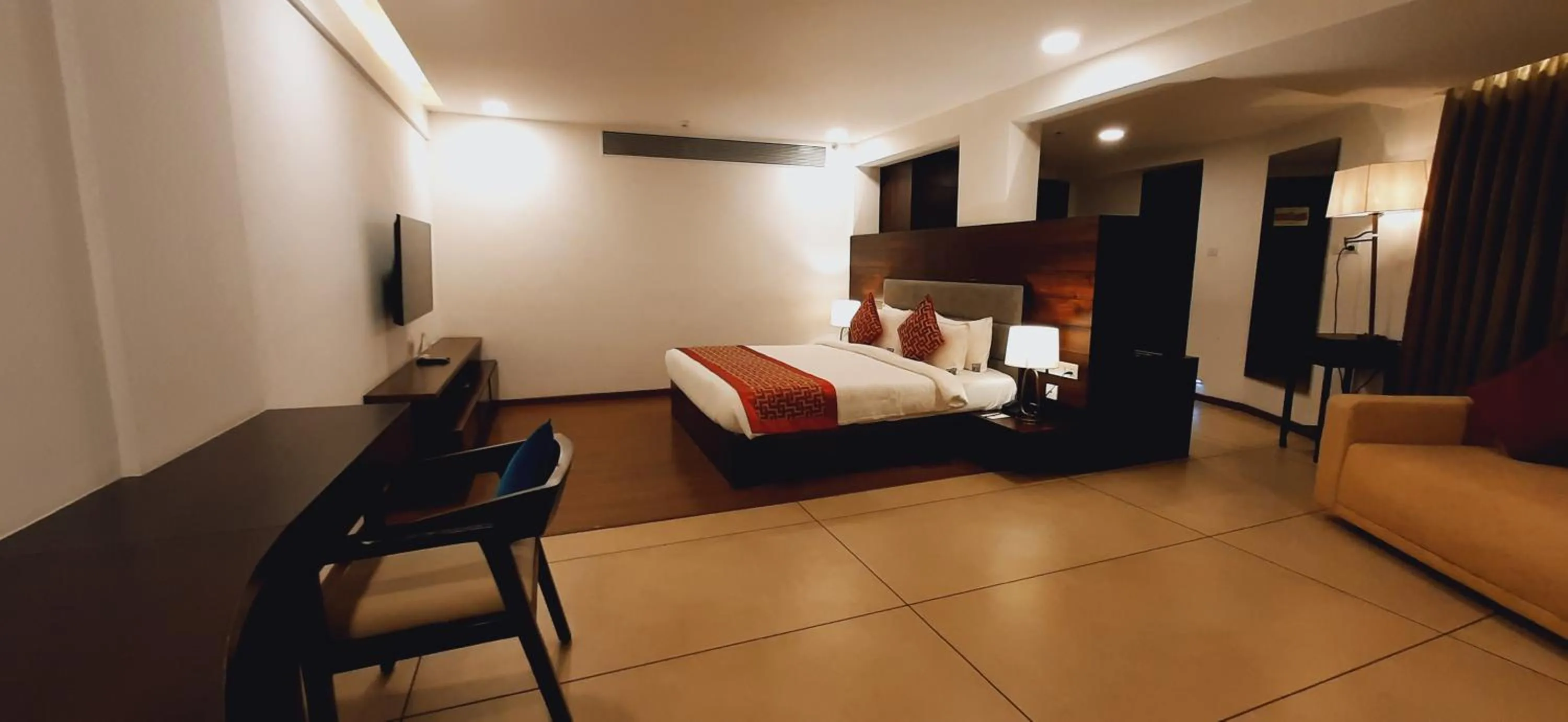 Bed in The Terrace by Ladder Mgd by Citrine