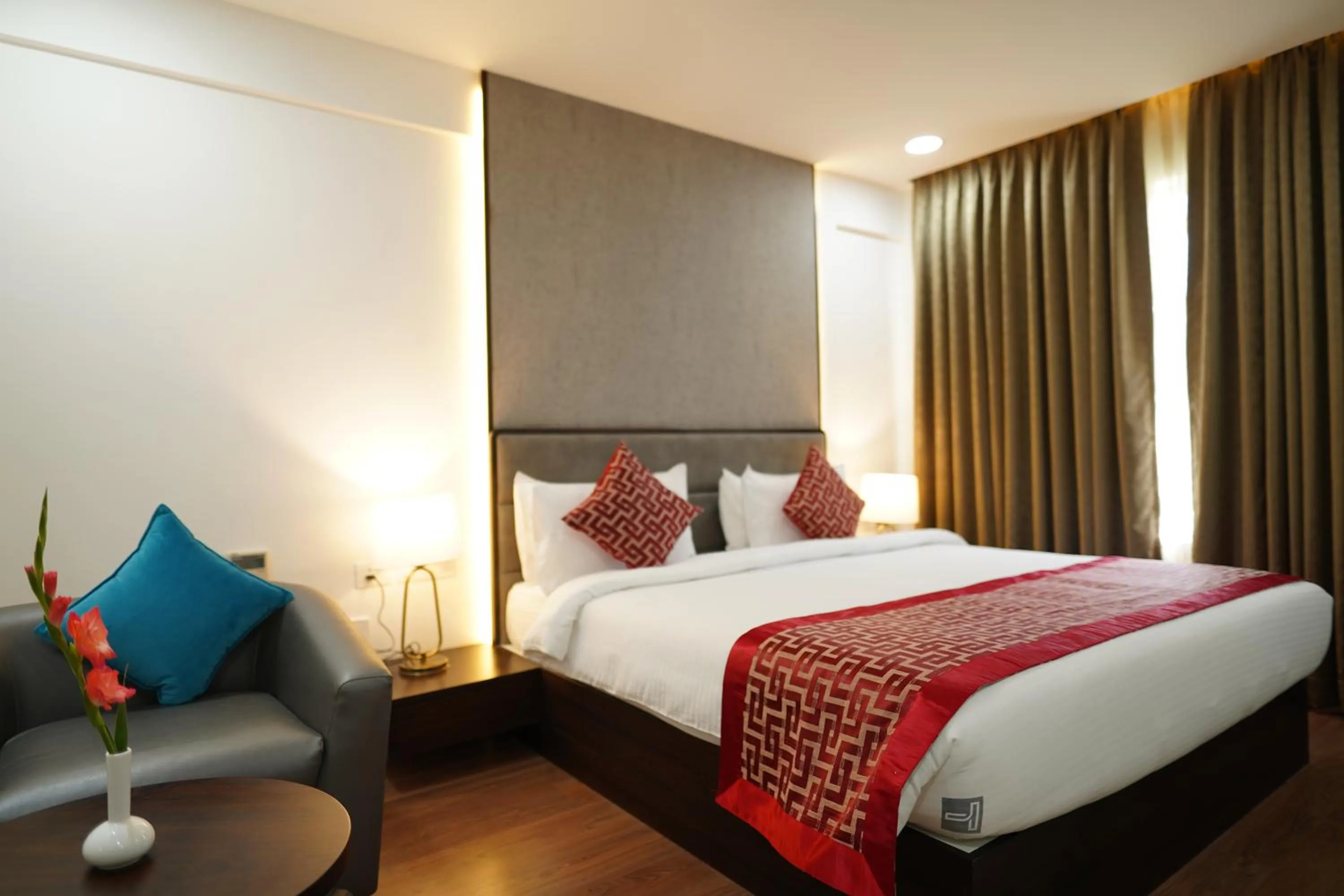 Bed in The Terrace by Ladder Mgd by Citrine