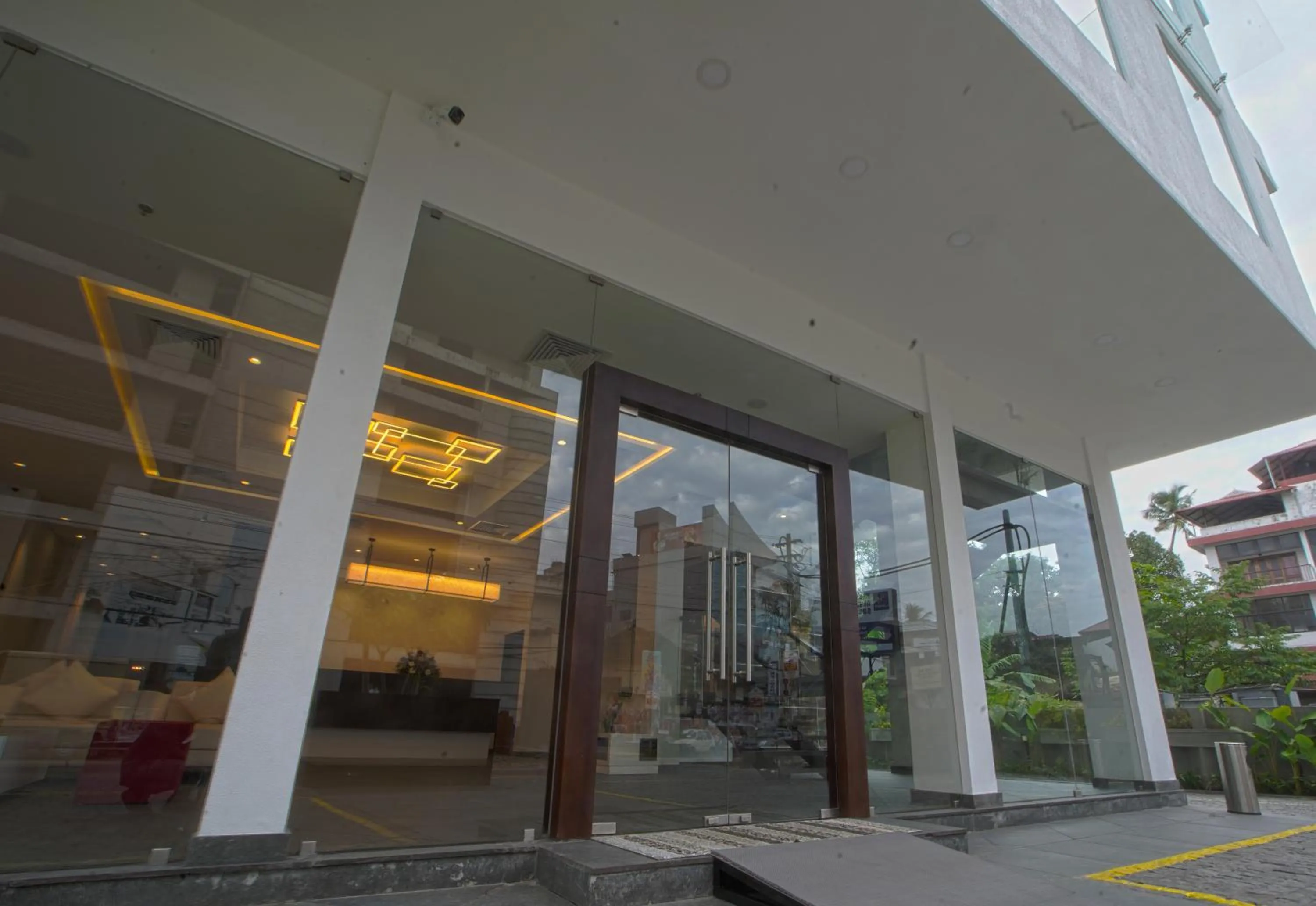 Facade/entrance in The Terrace by Ladder Mgd by Citrine