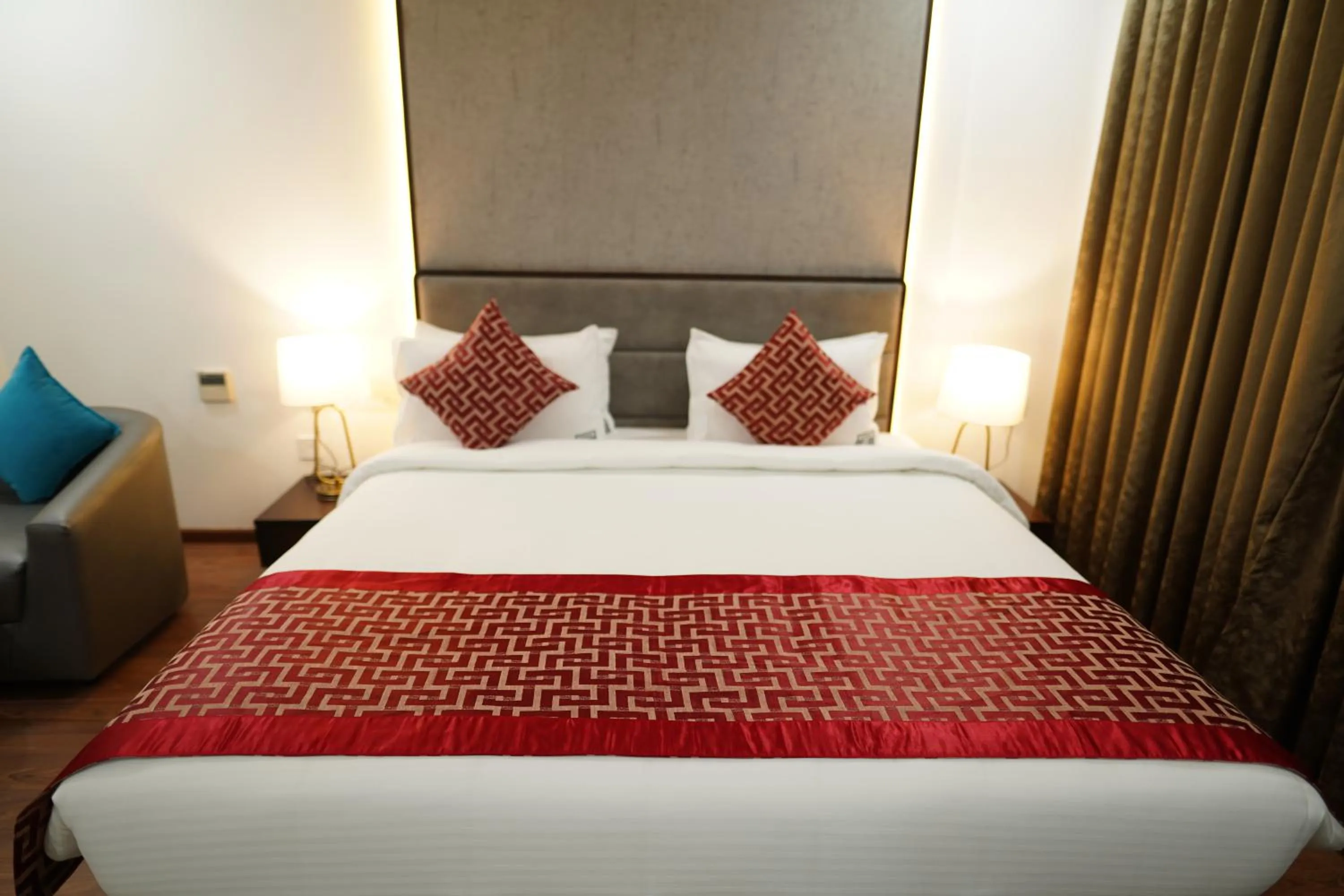 Bed in The Terrace by Ladder Mgd by Citrine