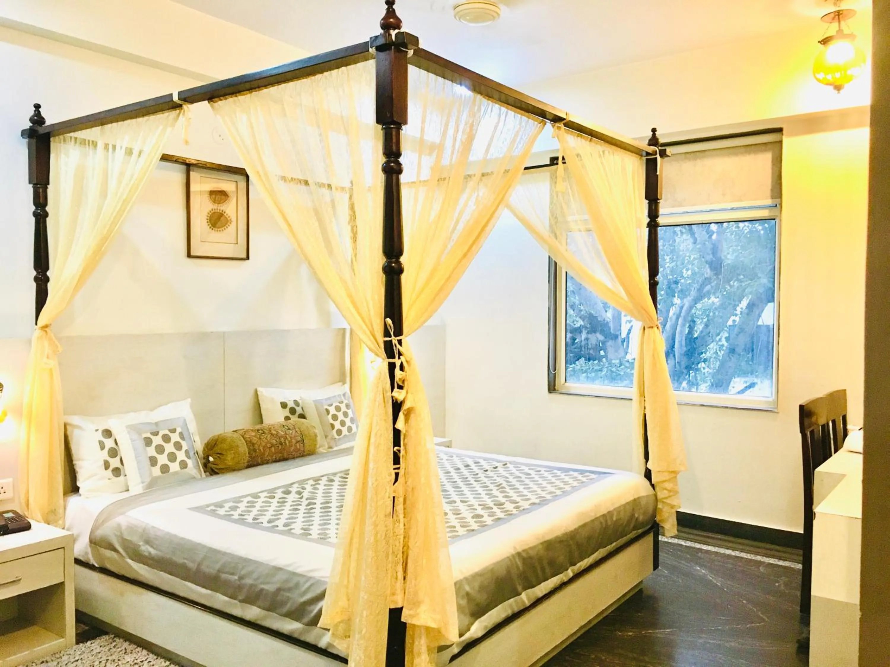 Bed in Trimrooms Mount Blue