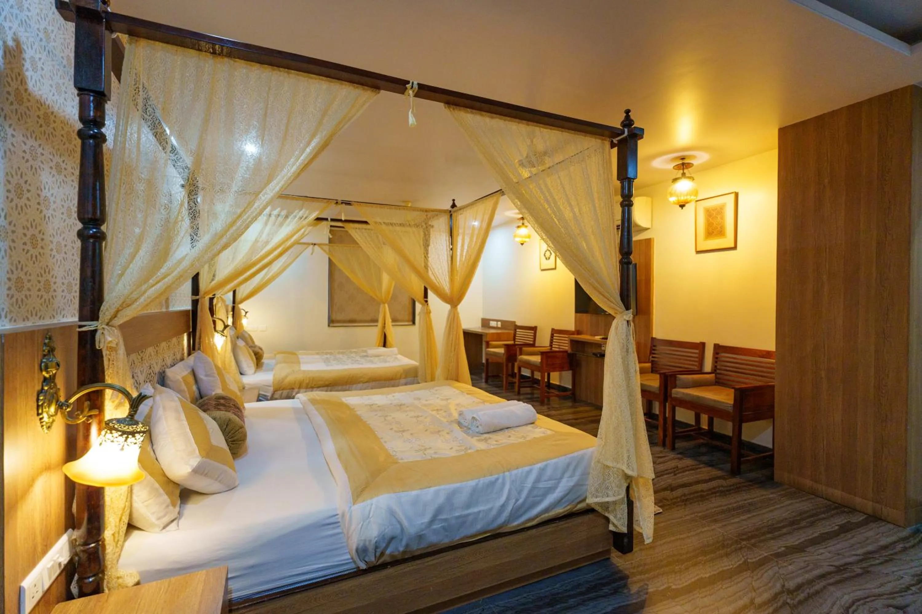 Bedroom, Bed in Trimrooms Mount Blue