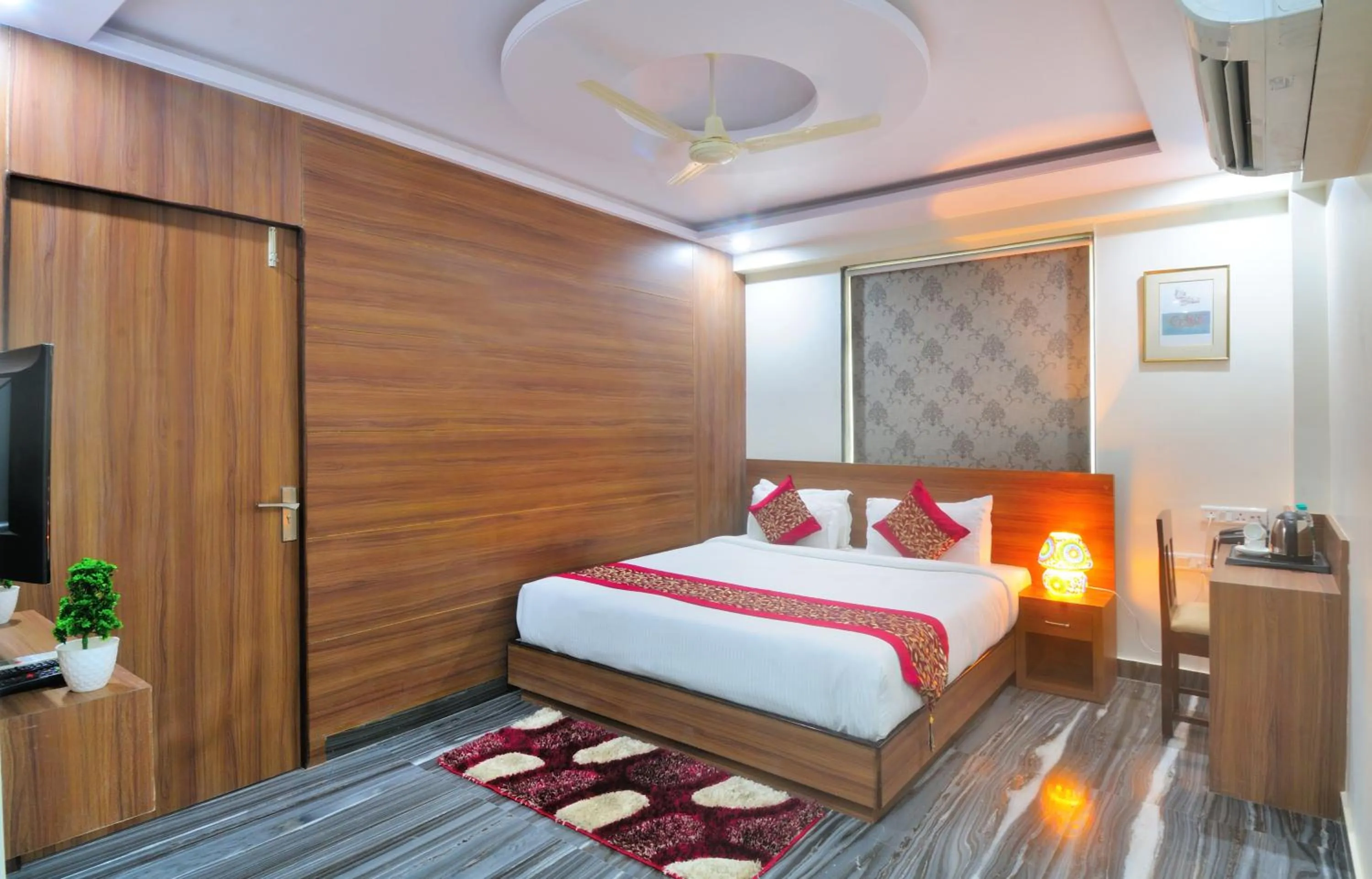 Bedroom, Bed in Trimrooms Mount Blue