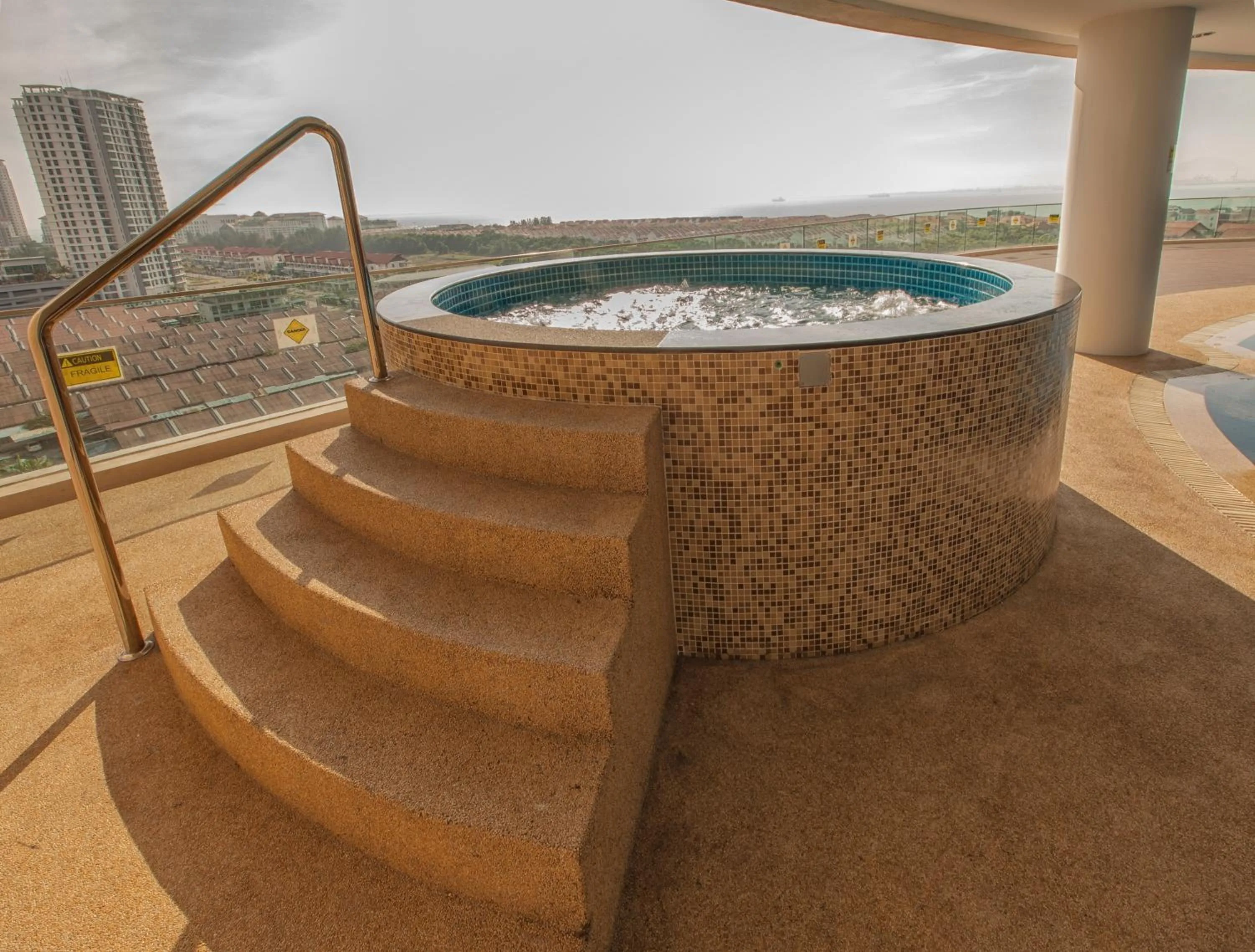 Swimming pool in Luxfort 118 Service Suites