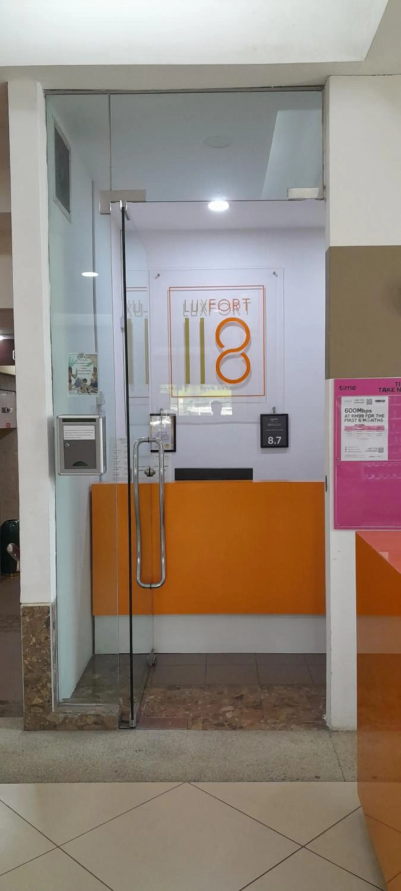 Lobby or reception in Luxfort 118 Service Suites