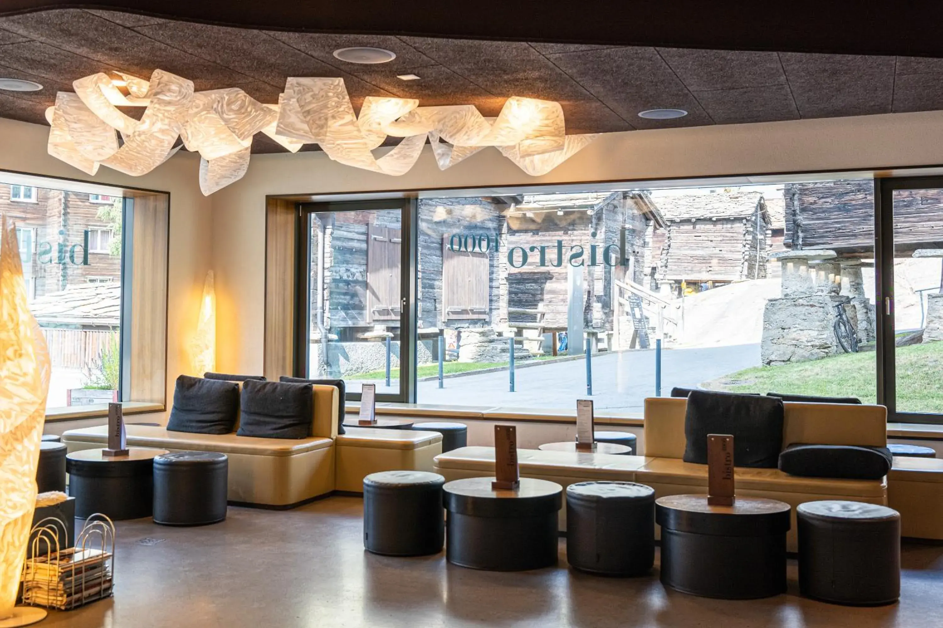 Lobby or reception in Saas-Fee wellnesshostel4000 Lobby or reception in Saas-Fee wellnesshostel4000