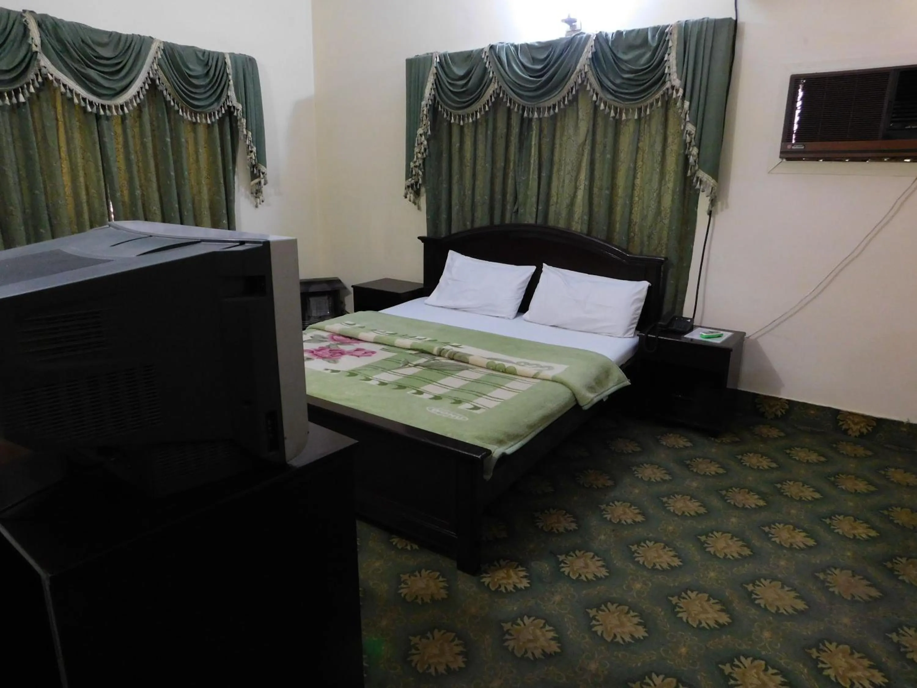 Bed in The City Lodge