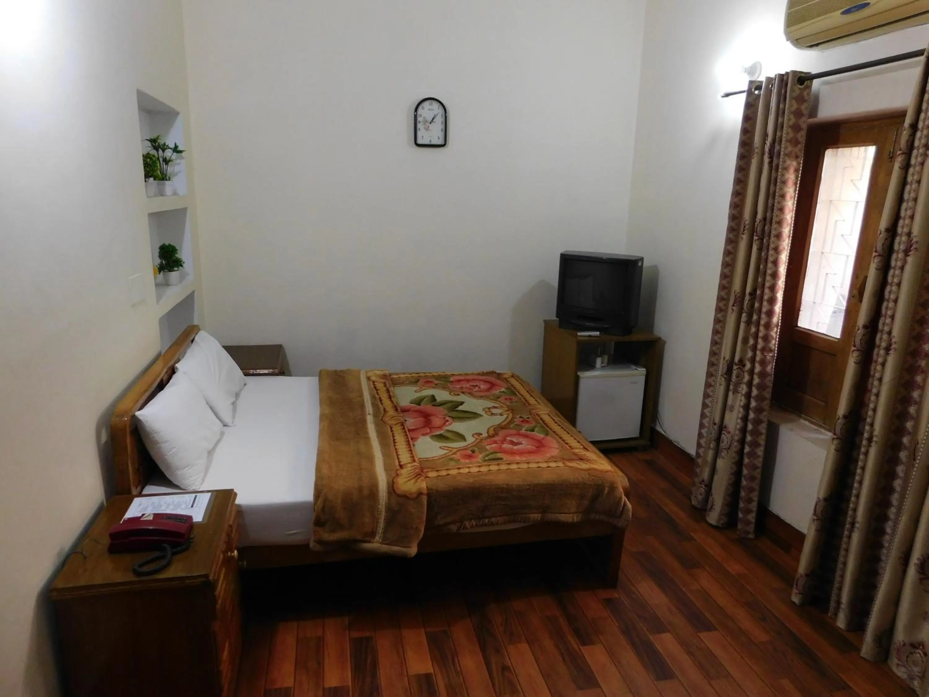 Bed in The City Lodge