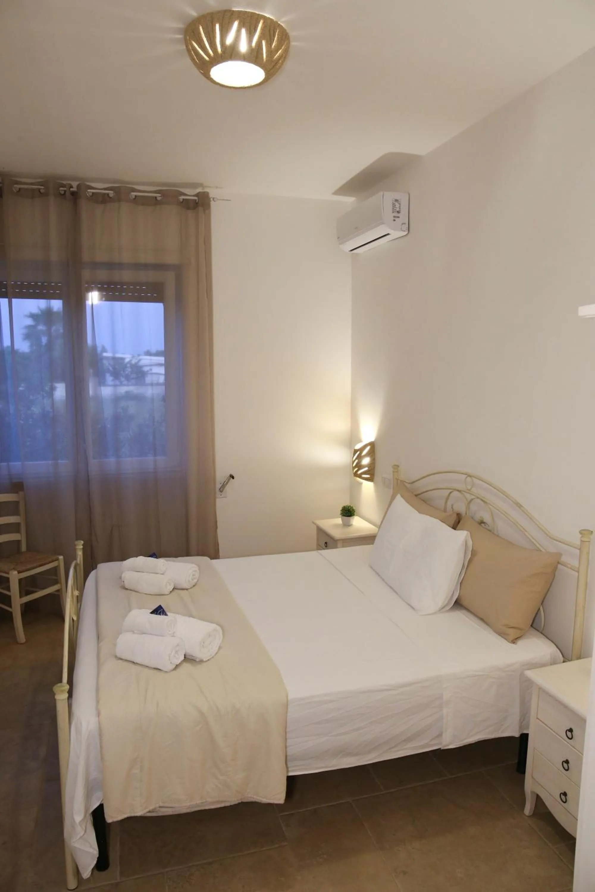 Photo of the whole room, Bed in I 7 Peccati