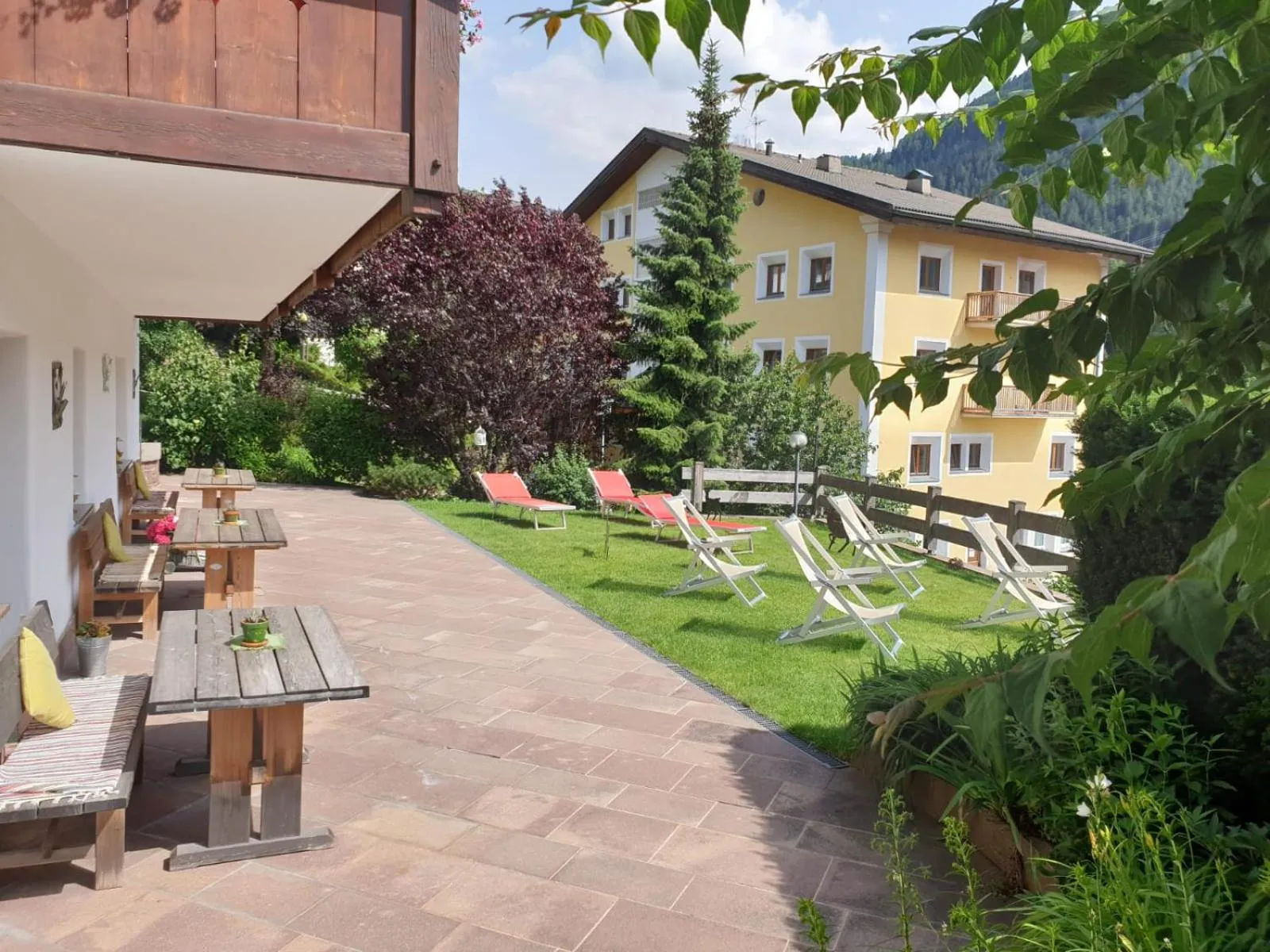 Property building in Hotel Fortuna