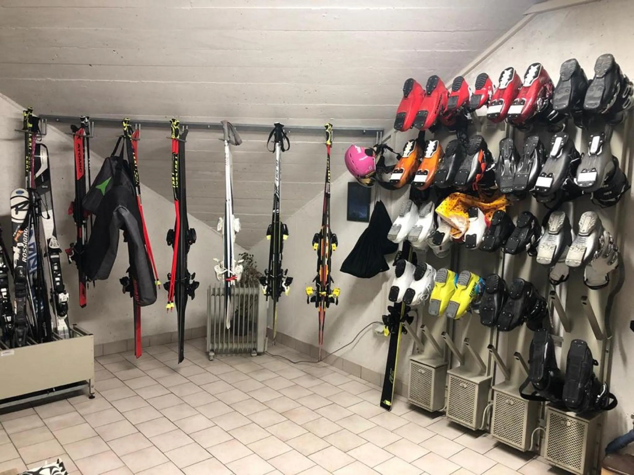 Skiing in Hotel Fortuna
