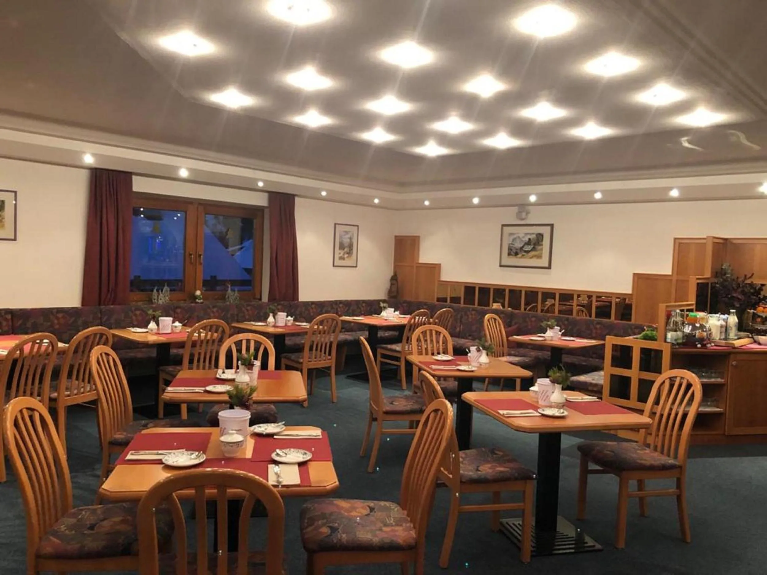 Restaurant/places to eat in Hotel Fortuna