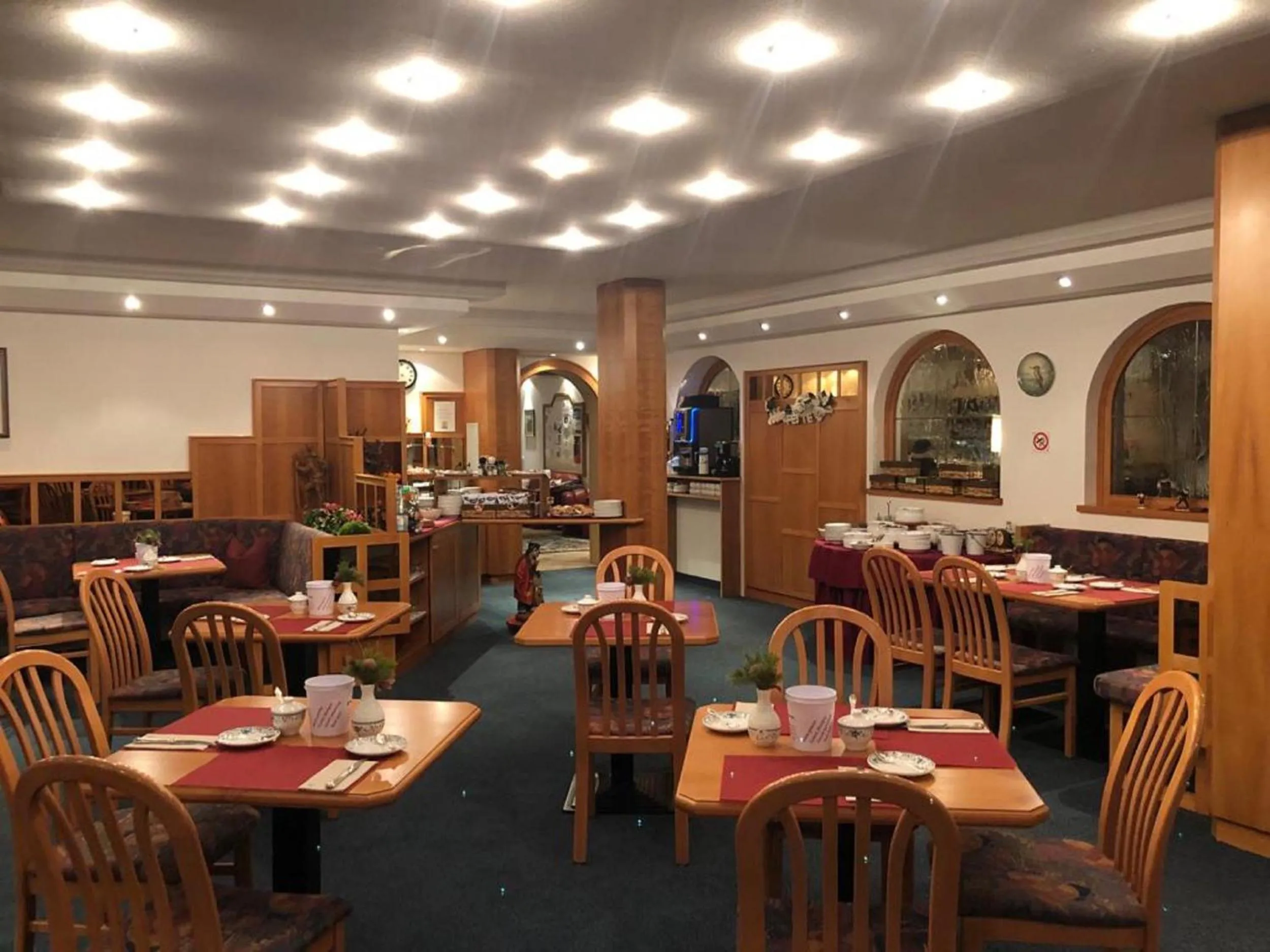 Restaurant/places to eat in Hotel Fortuna