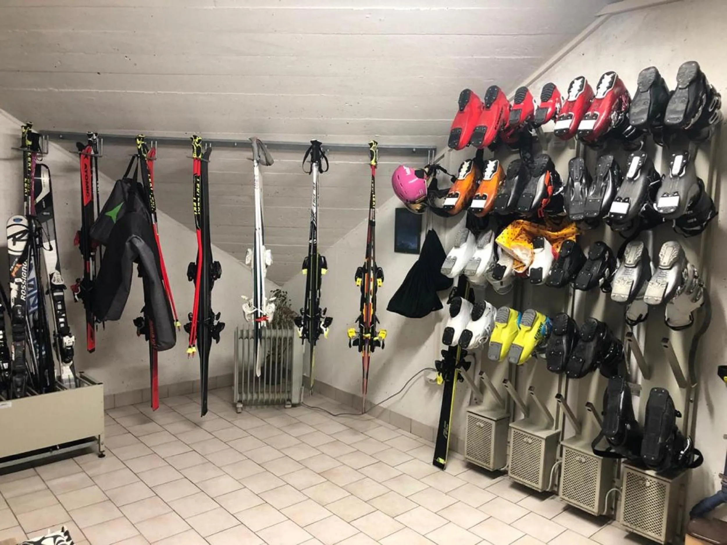 Skiing in Hotel Fortuna