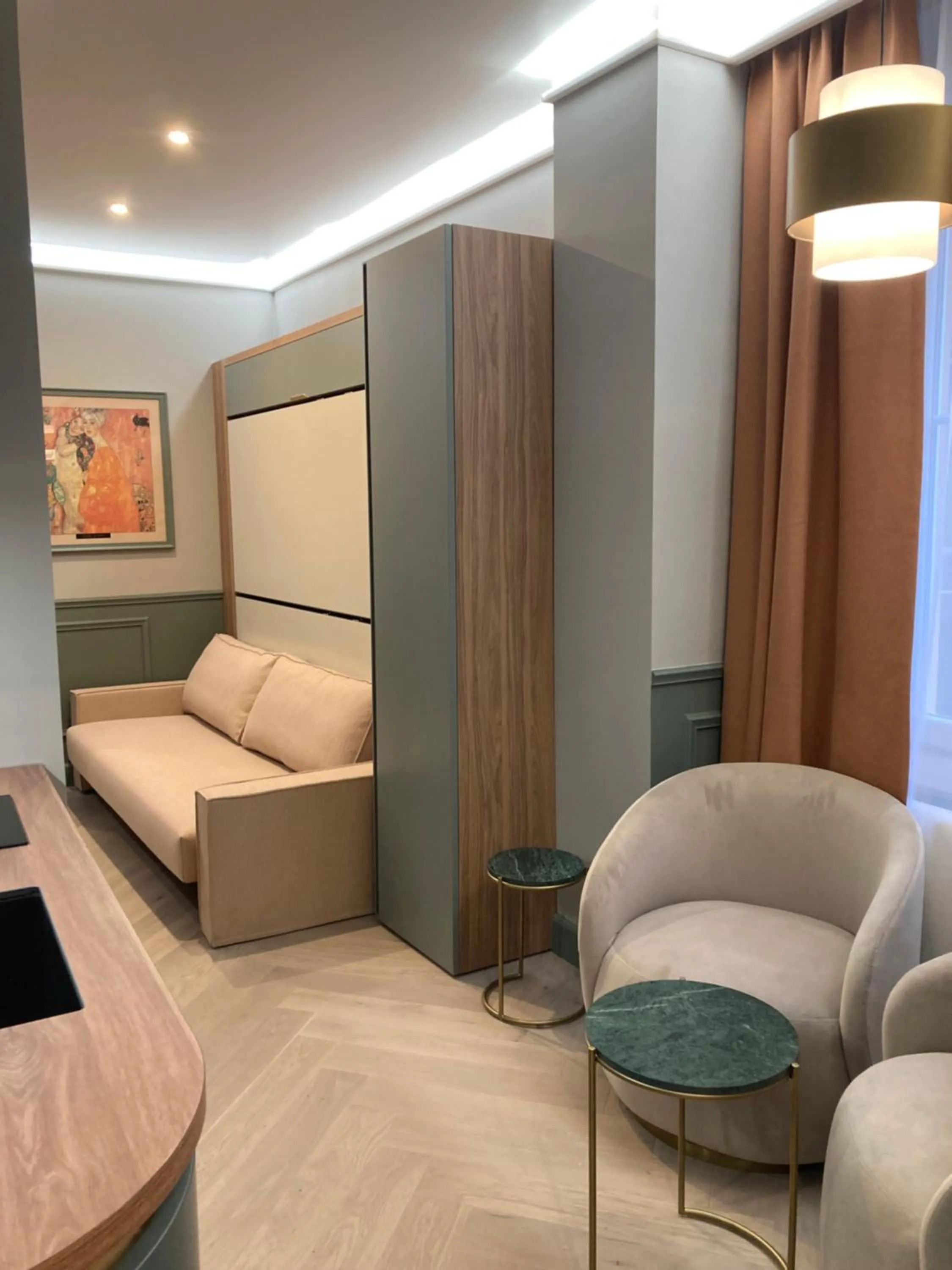 Seating area in Hotel De La Paix