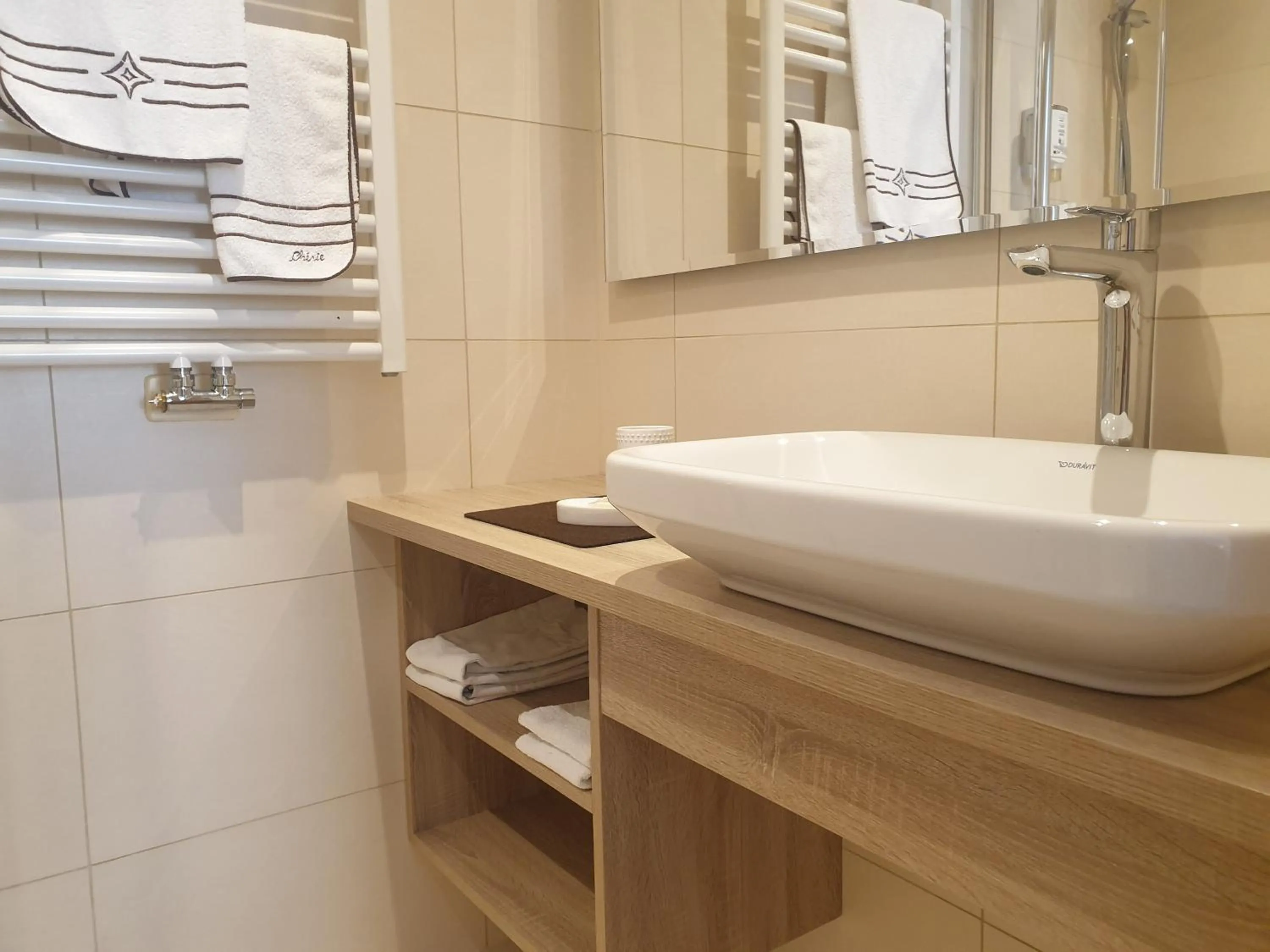 Bathroom in Garni Le Chalet