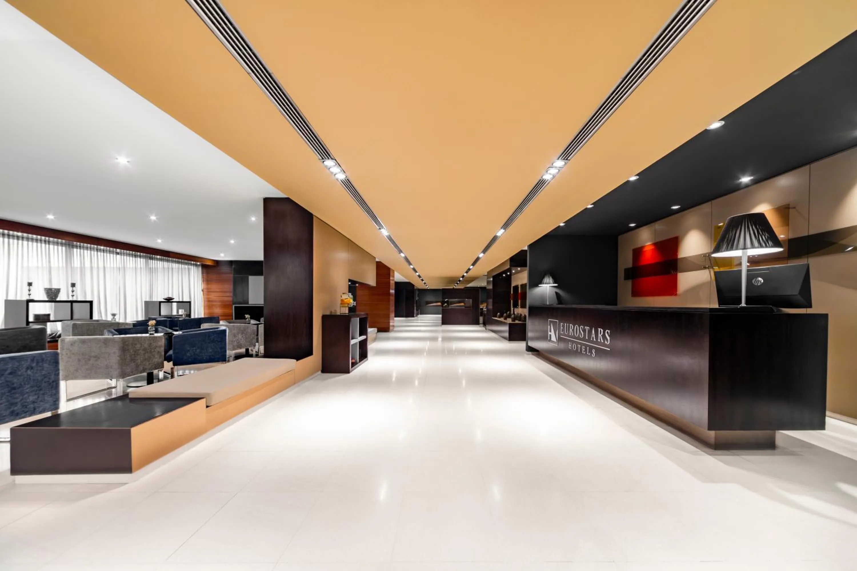 Lobby or reception in Eurostars Lisboa Parque