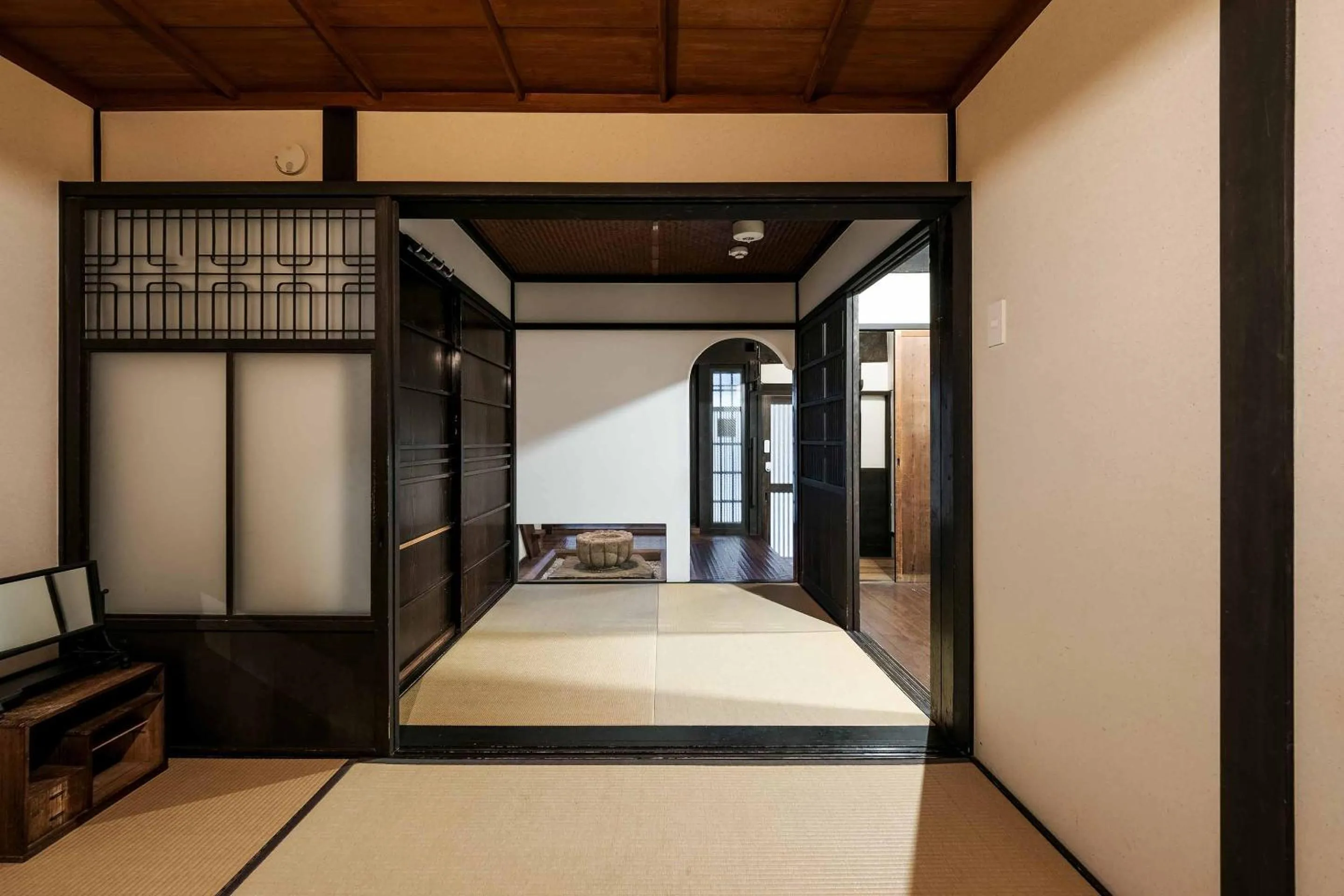 Living room, Bed in Anzu an Machiya House